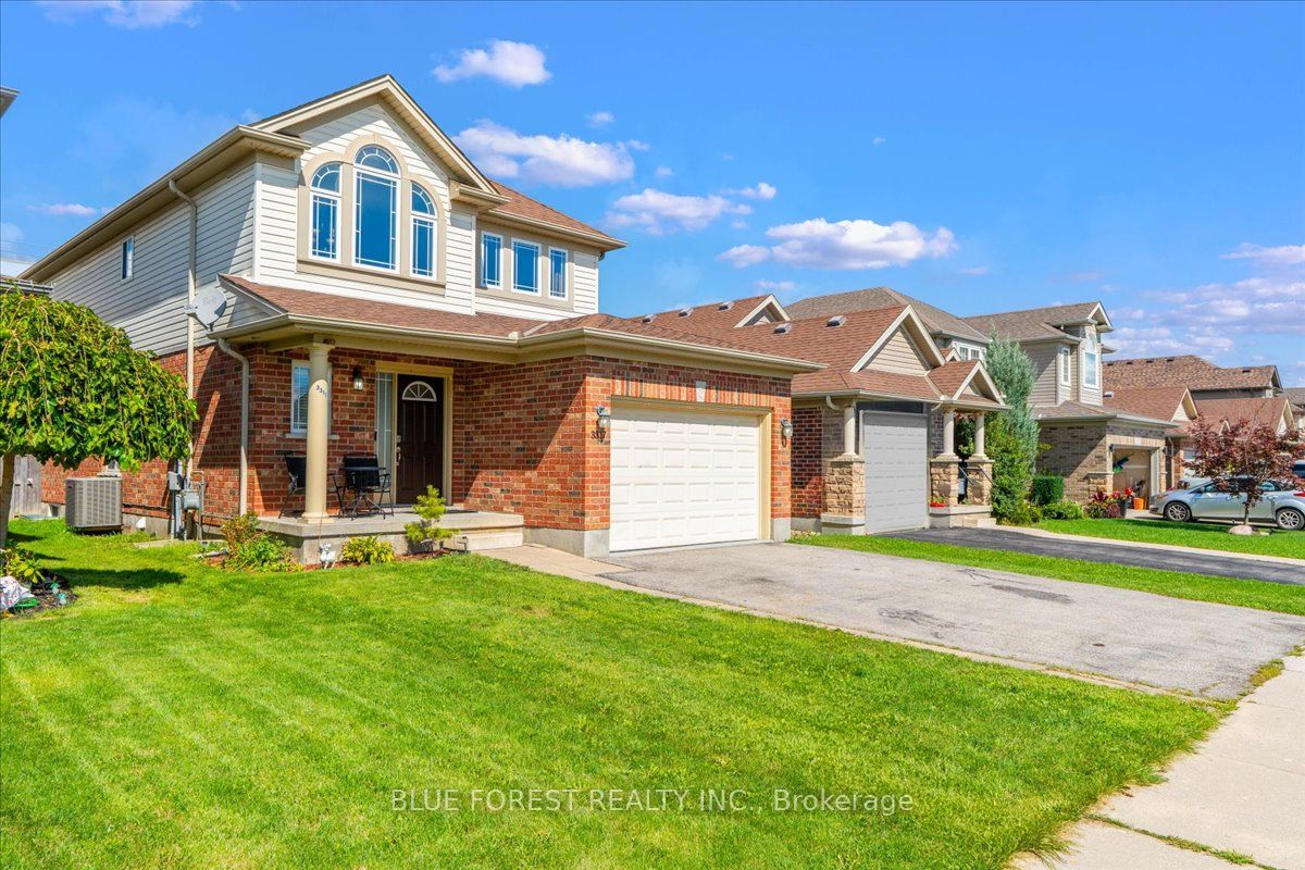 3317 Emily Carr Lane, London South, ON N6L 0B3 photo 2