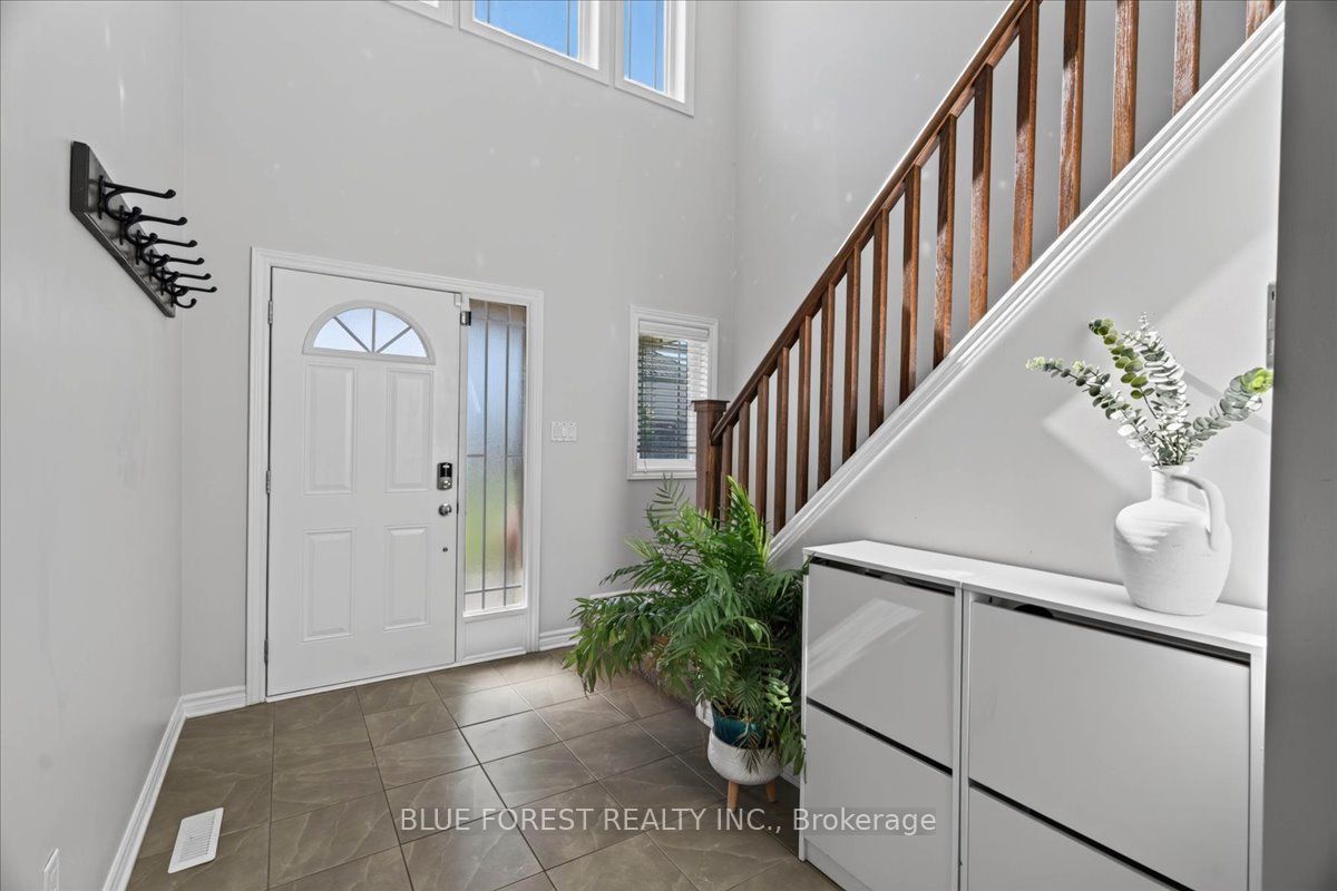 3317 Emily Carr Lane, London South, ON N6L 0B3 photo 4