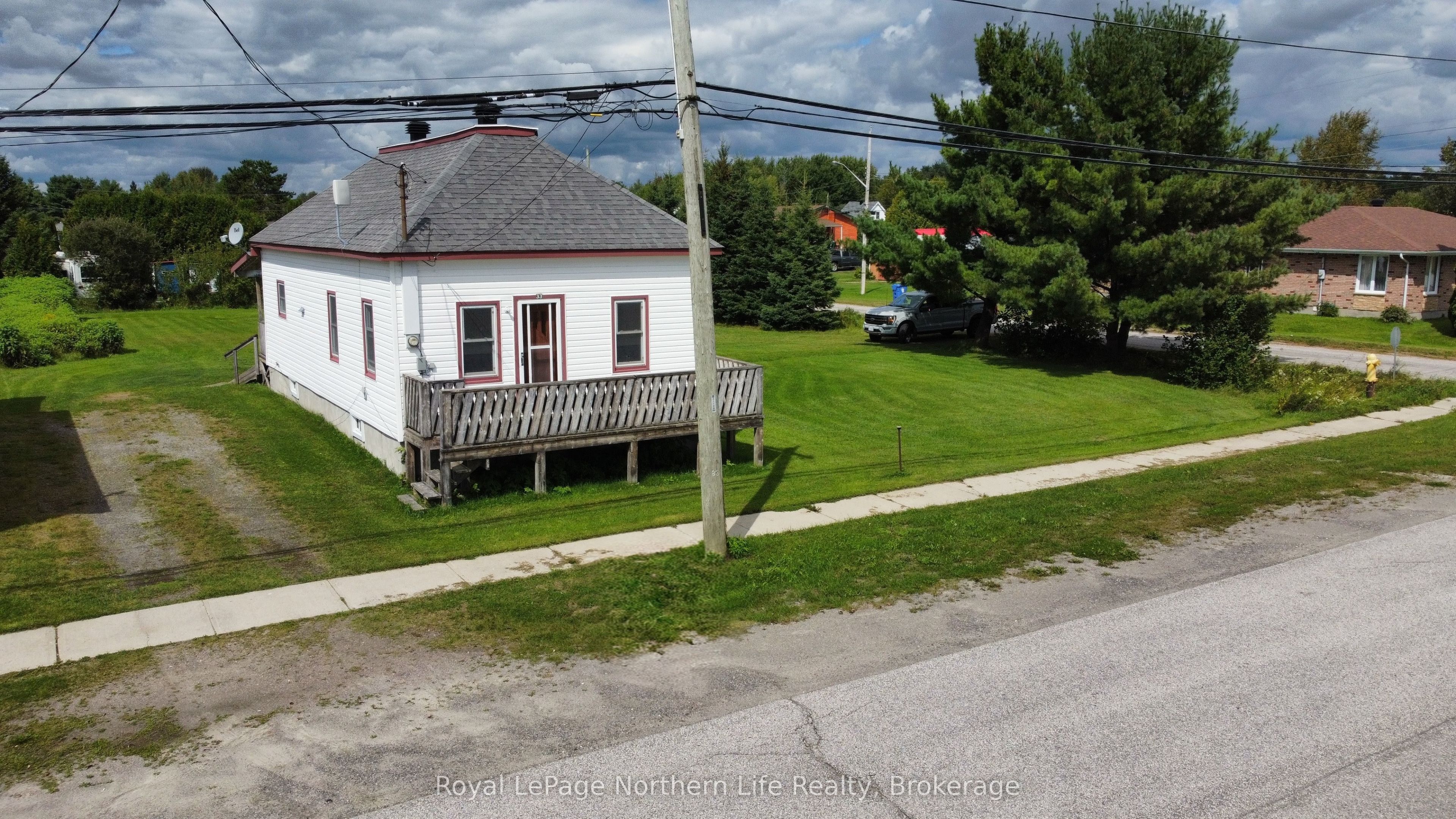 33 Cache Street, West Nipissing, ON P0H 1G0