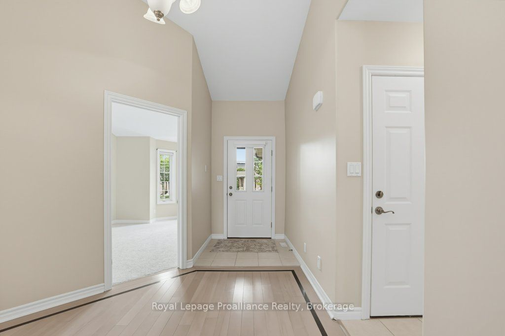 25 Heartwood Drive 14, Belleville, ON K8P 5M2 photo 5