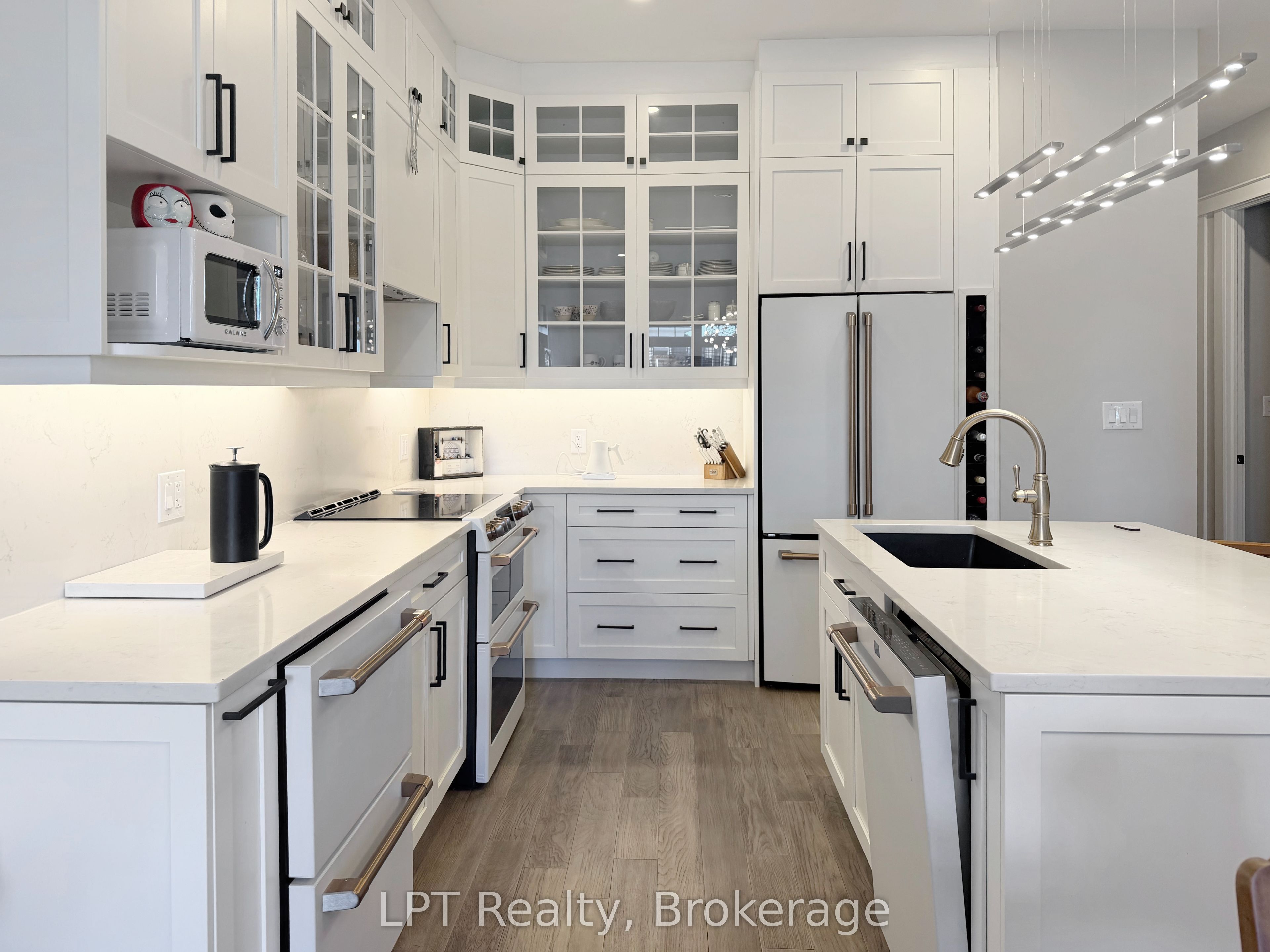 17 Cleave Avenue 201, Prince Edward County, ON K0K 2T0 photo 5
