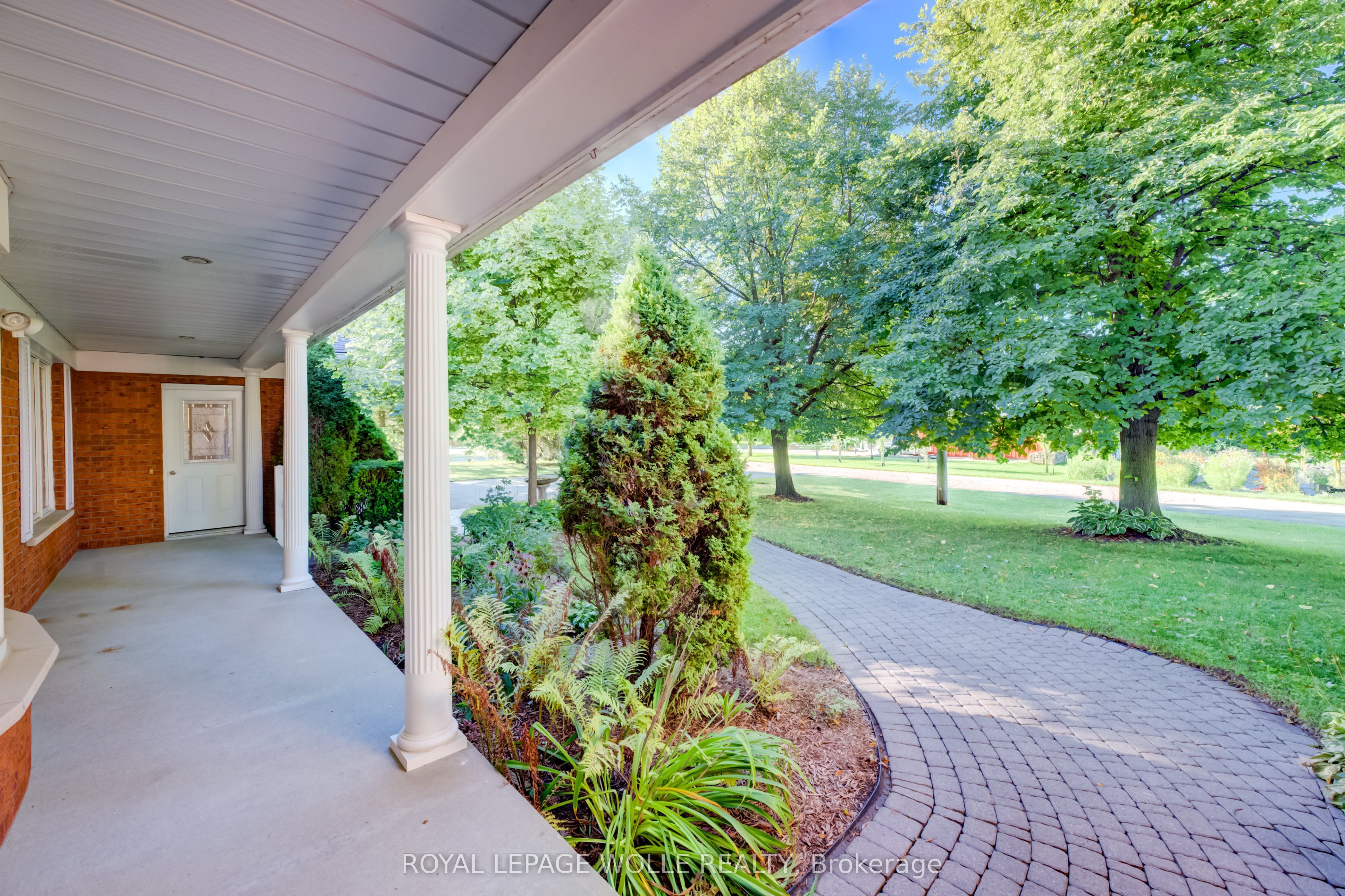 4090 Hillcrest Street, Perth East, ON N0K 1L0 photo 4