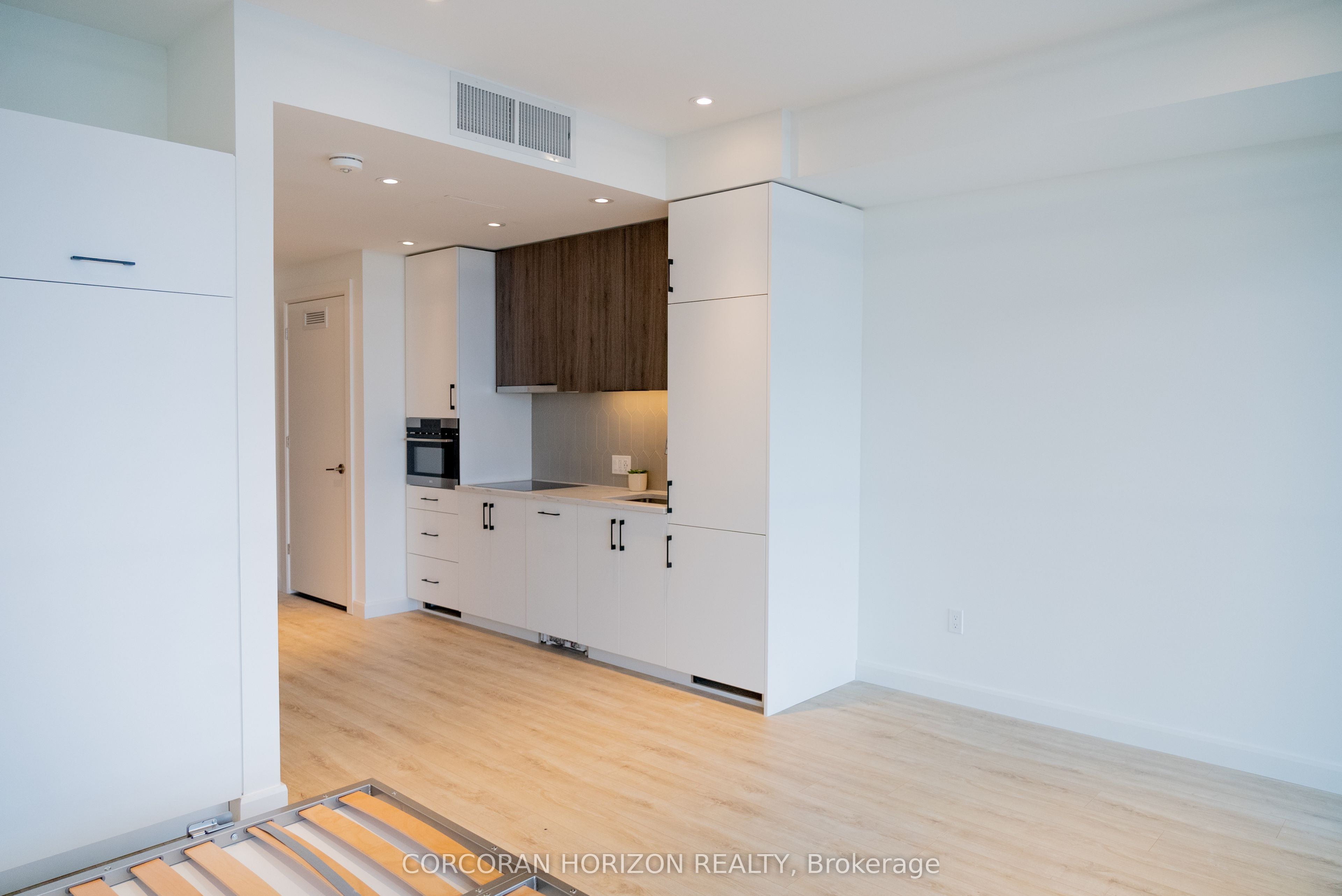 741 King Street W 1810, Waterloo, ON N2G 1E9 photo 5