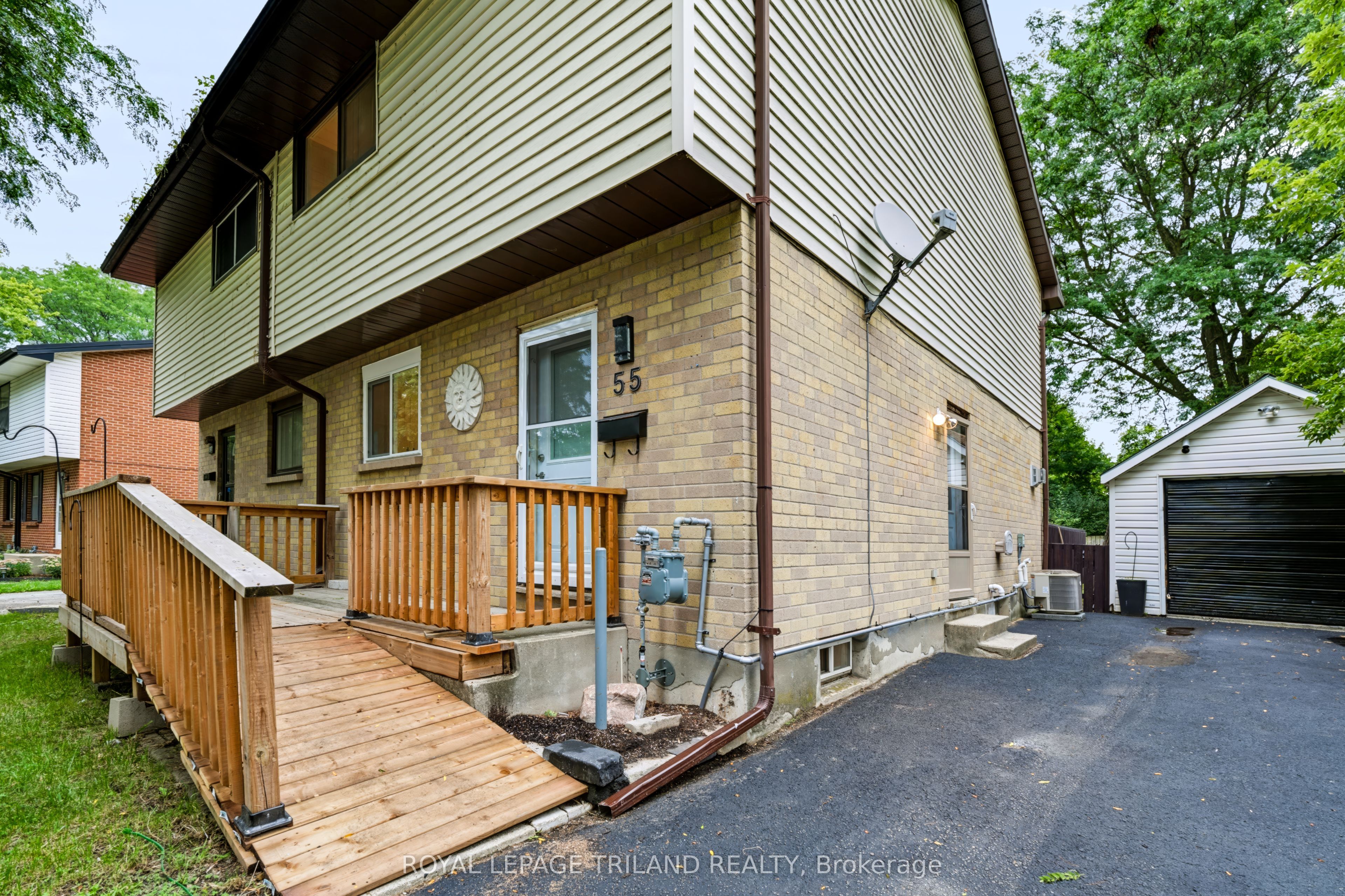 55 Mohegan Crescent, London East, ON N5V 2X7 photo 2