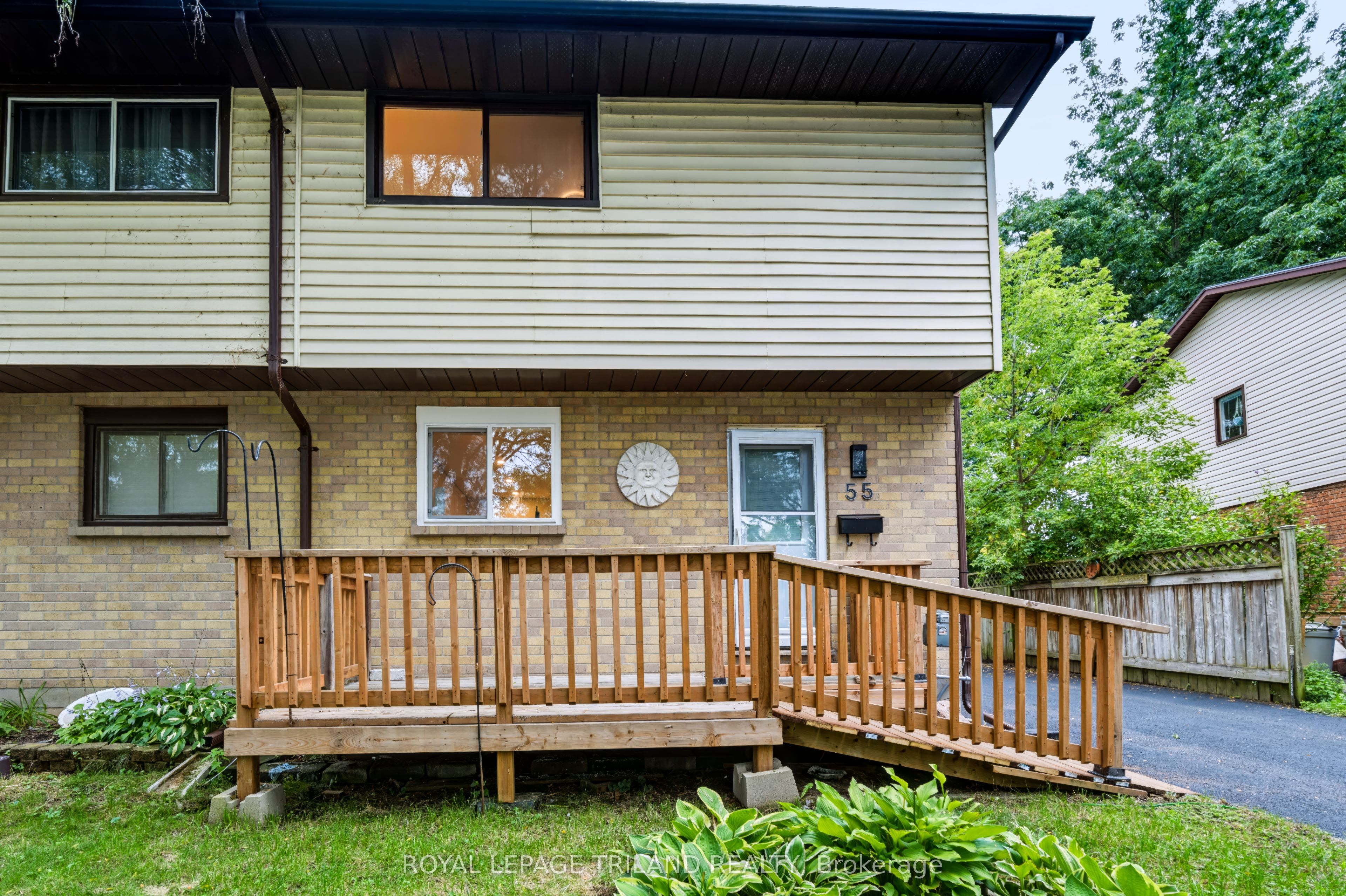 55 Mohegan Crescent, London East, ON N5V 2X7 photo 3