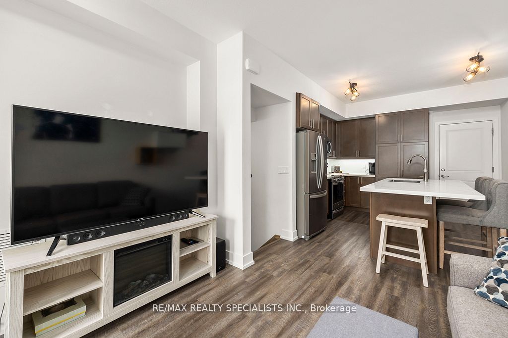 261 Skinner Road 2, Hamilton, ON L8B 1W6 photo 4