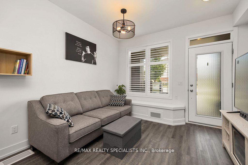 261 Skinner Road 2, Hamilton, ON L8B 1W6 photo 5