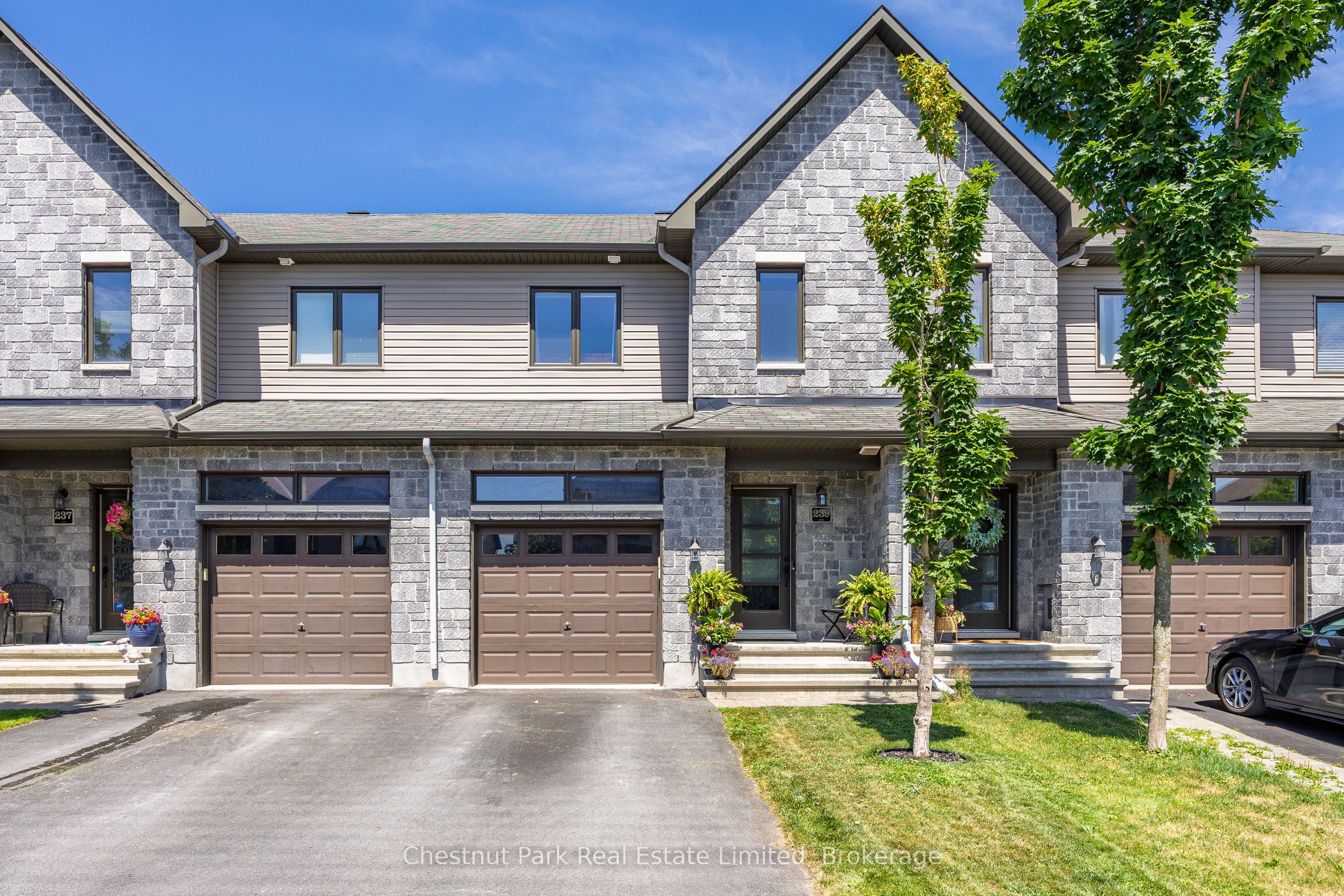 239 King Street, Carleton Place, ON K7C 0G9