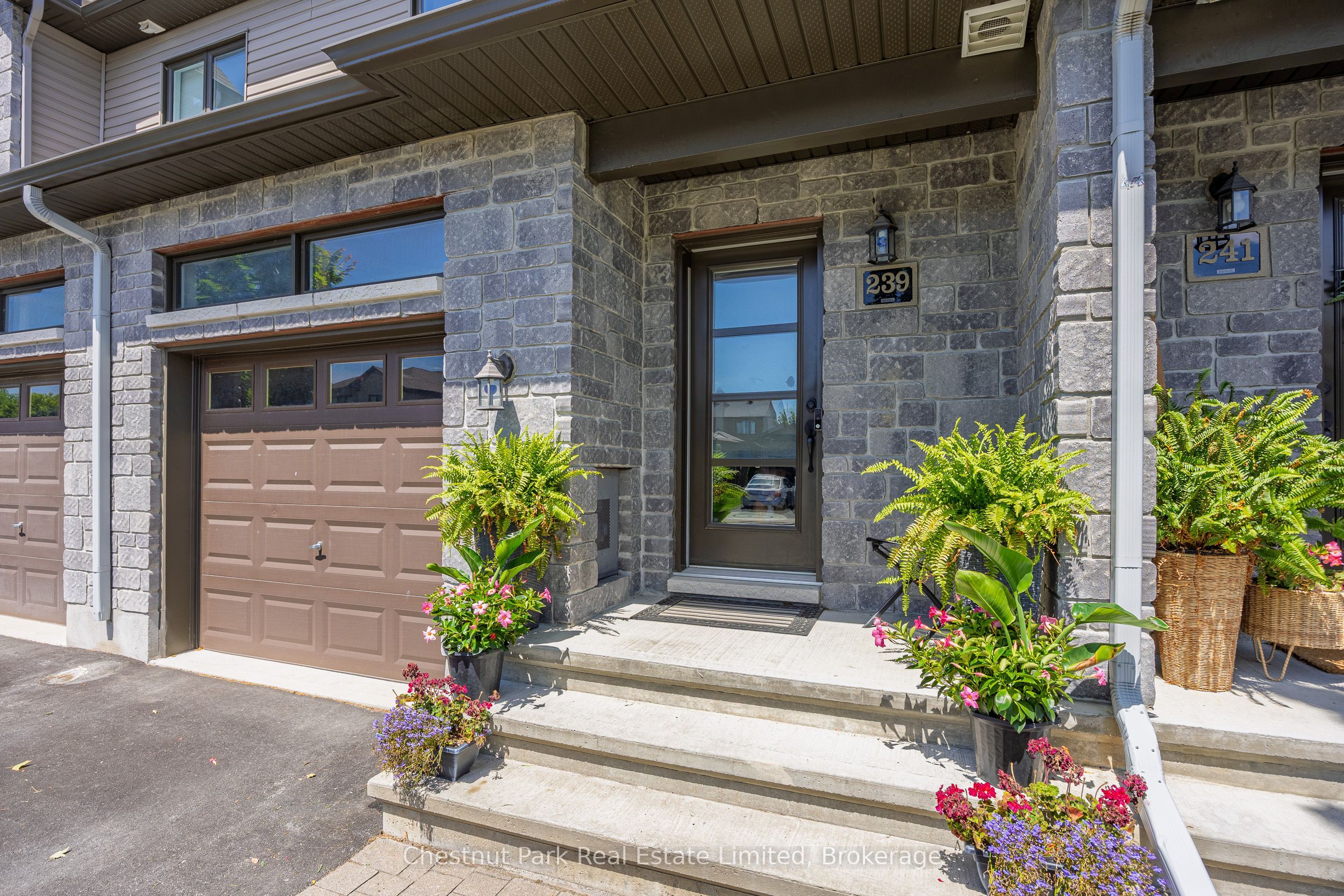 239 King Street, Carleton Place, ON K7C 0G9 photo 3