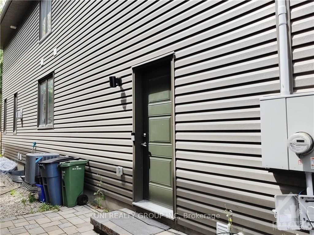 492 MOODIE Drive B, Bells Corners and South to Fallowfield, ON K2H 8A7 photo 2