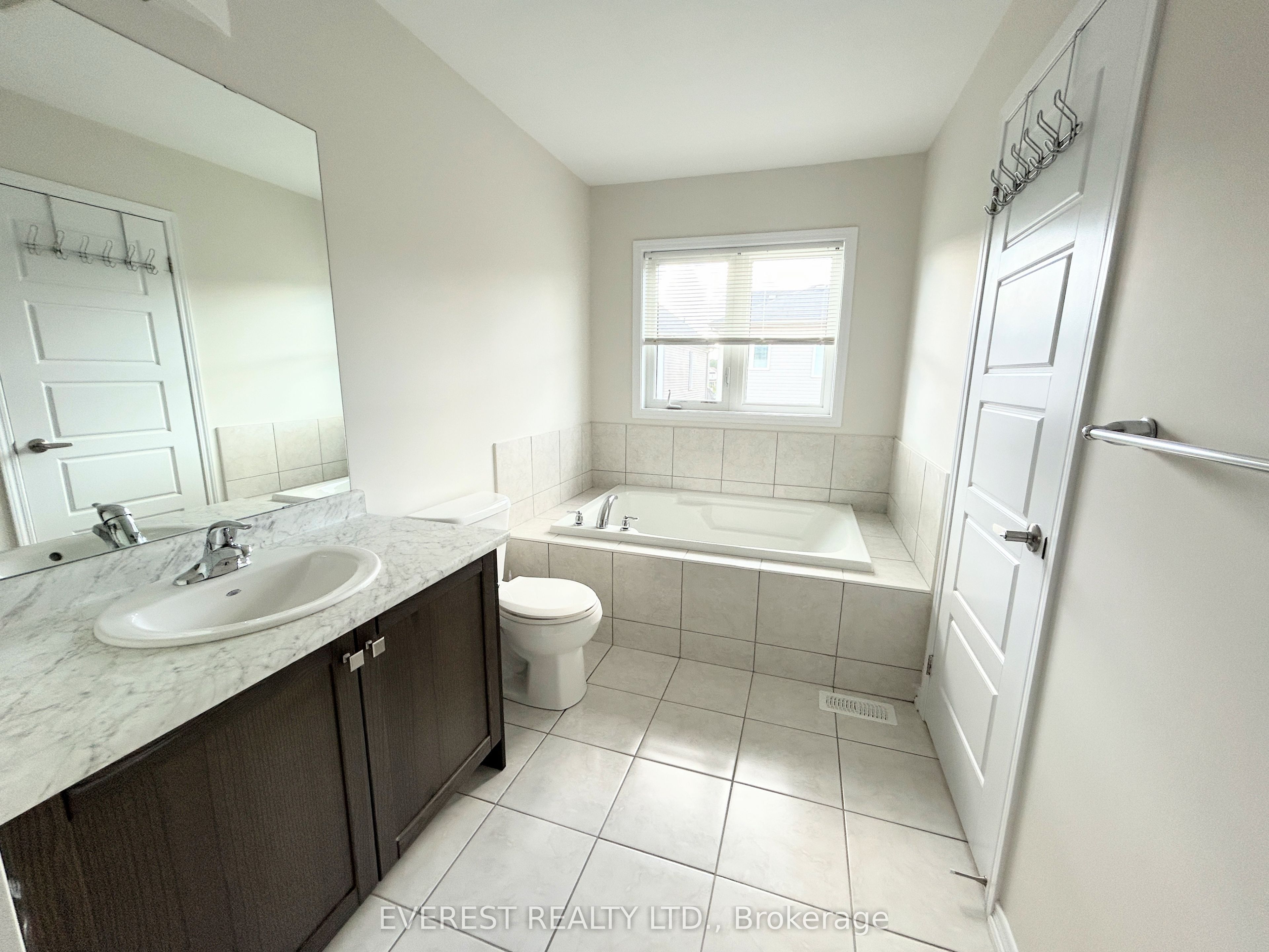 8724 Pawpaw Lane, Niagara Falls, ON L2H 3S3 photo 5