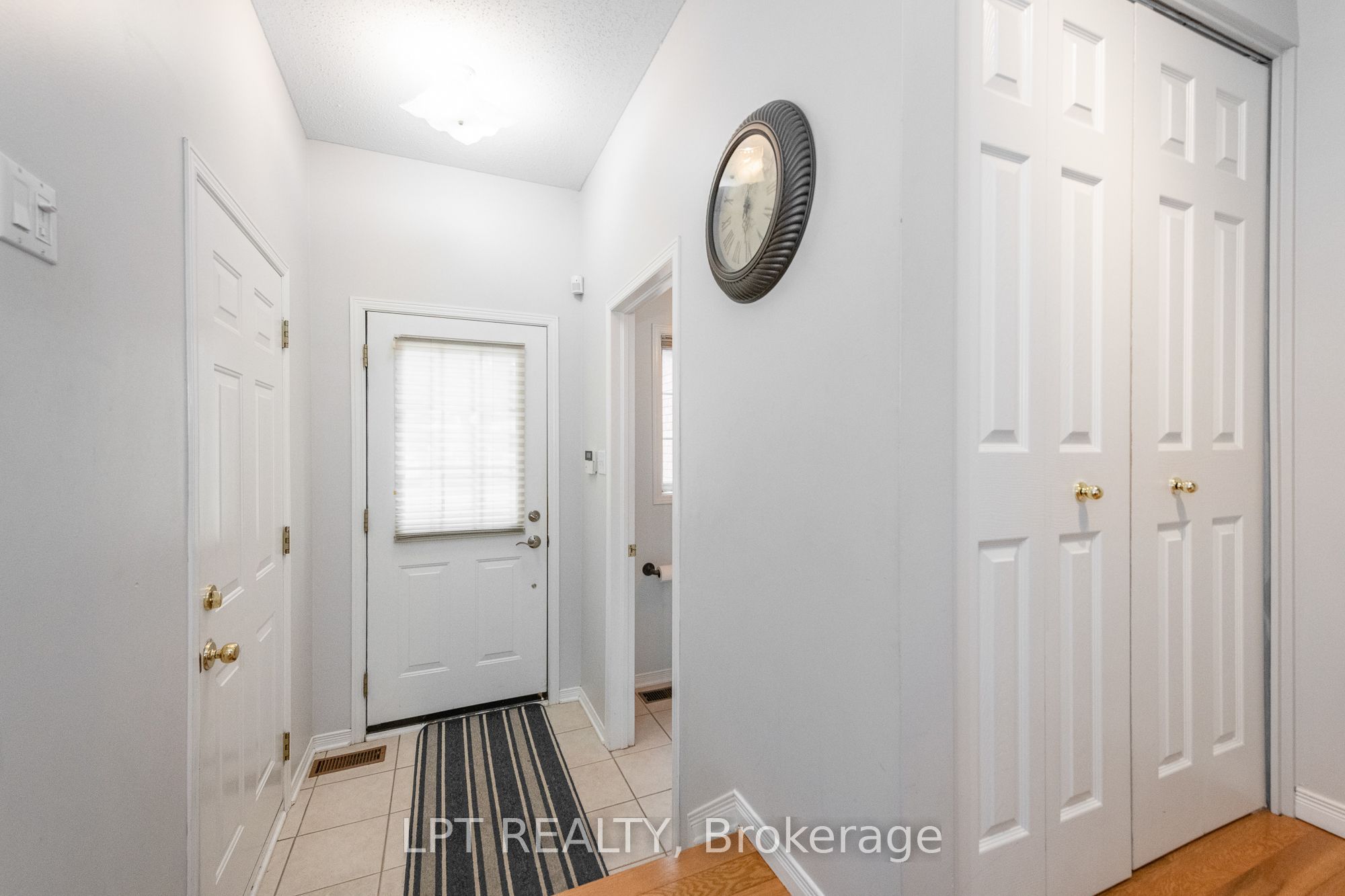 61 Tobermory Crescent, Kanata, ON K2K 3M4 photo 4