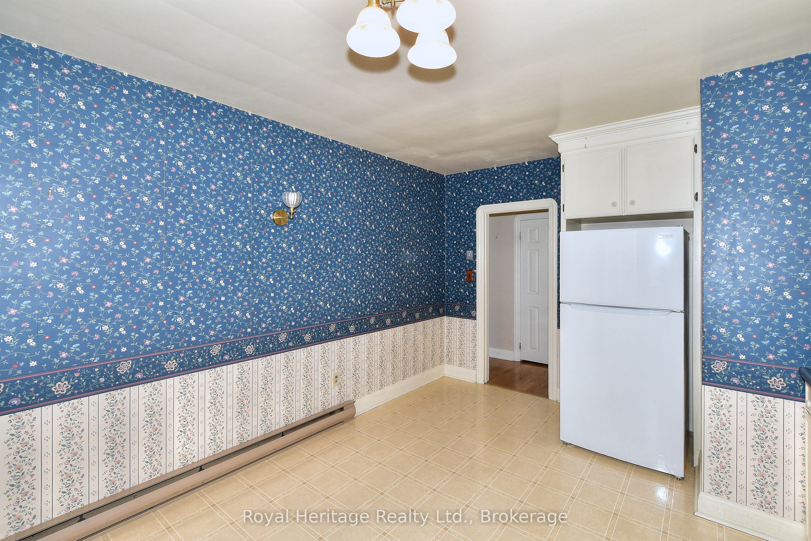 476 King George Street, Peterborough, ON K9J 1S1 photo 5