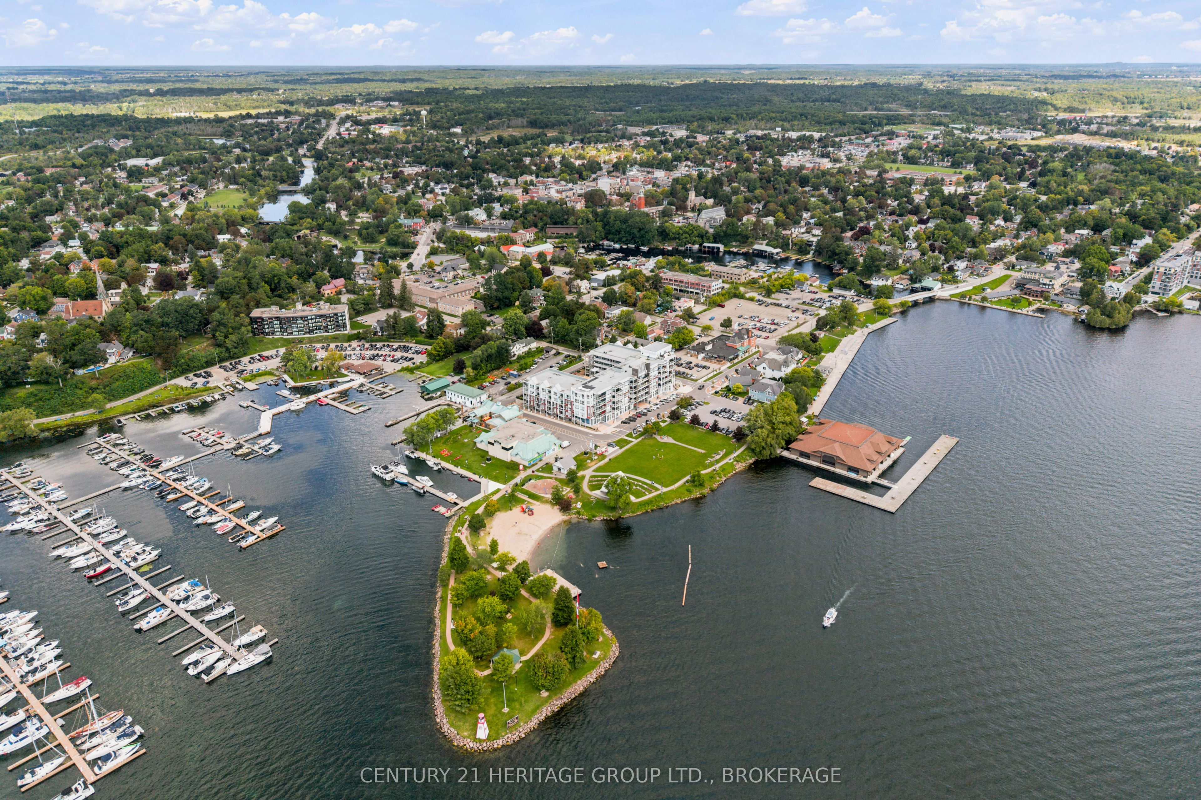 130 Water Street 312, Gananoque, ON K7G 2M5 photo 2