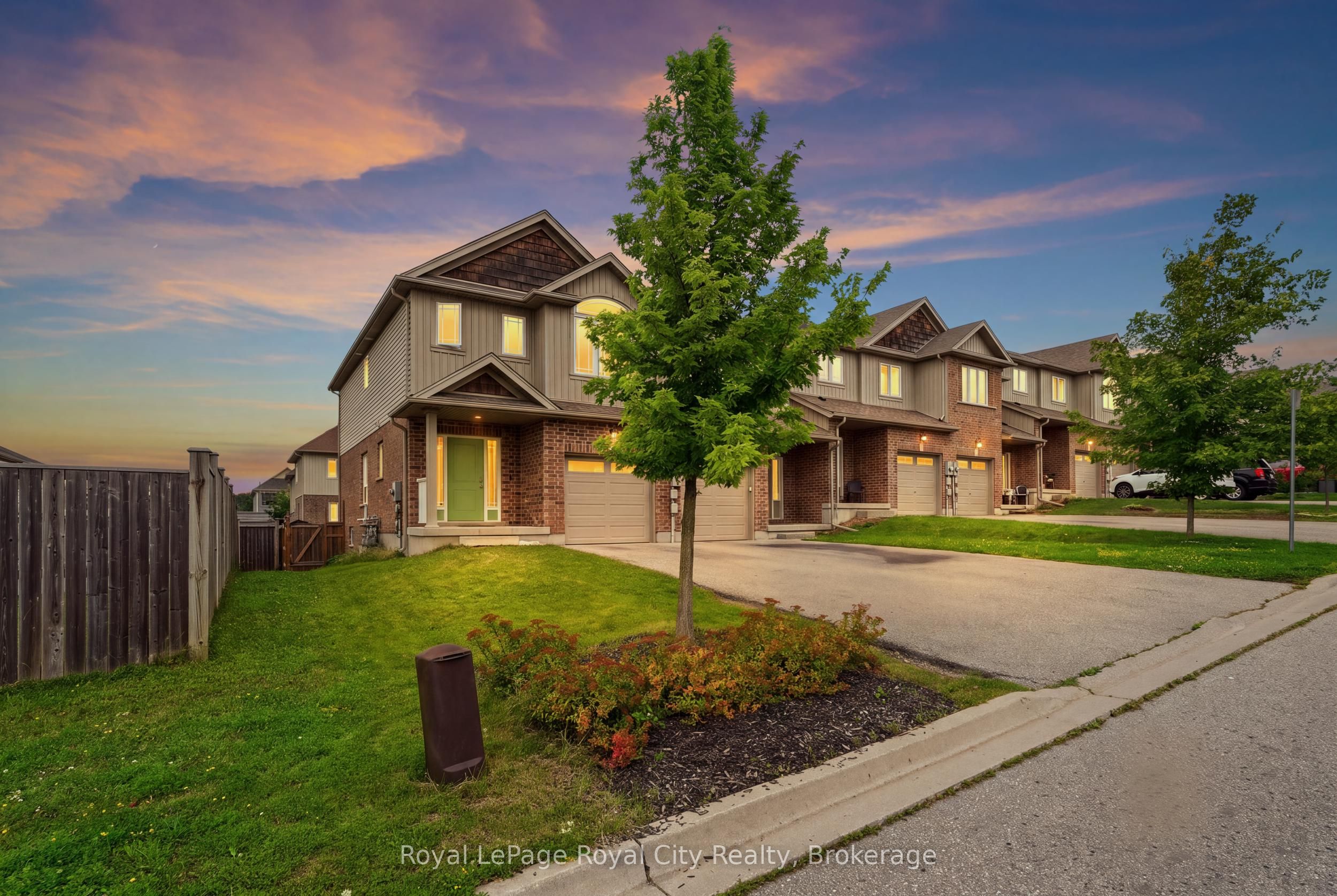 8 Jeffrey Drive, Guelph, ON N1E 0L6 photo 2