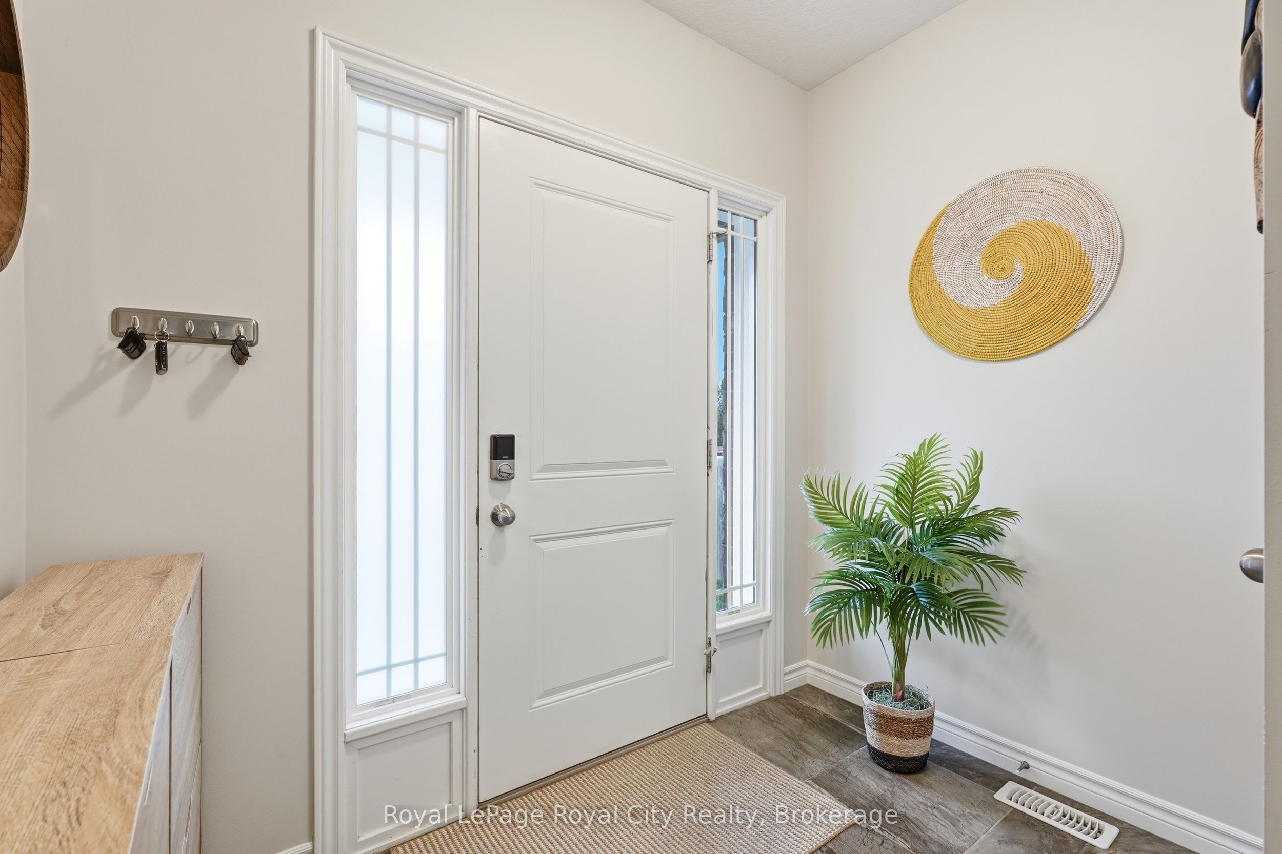 8 Jeffrey Drive, Guelph, ON N1E 0L6 photo 4