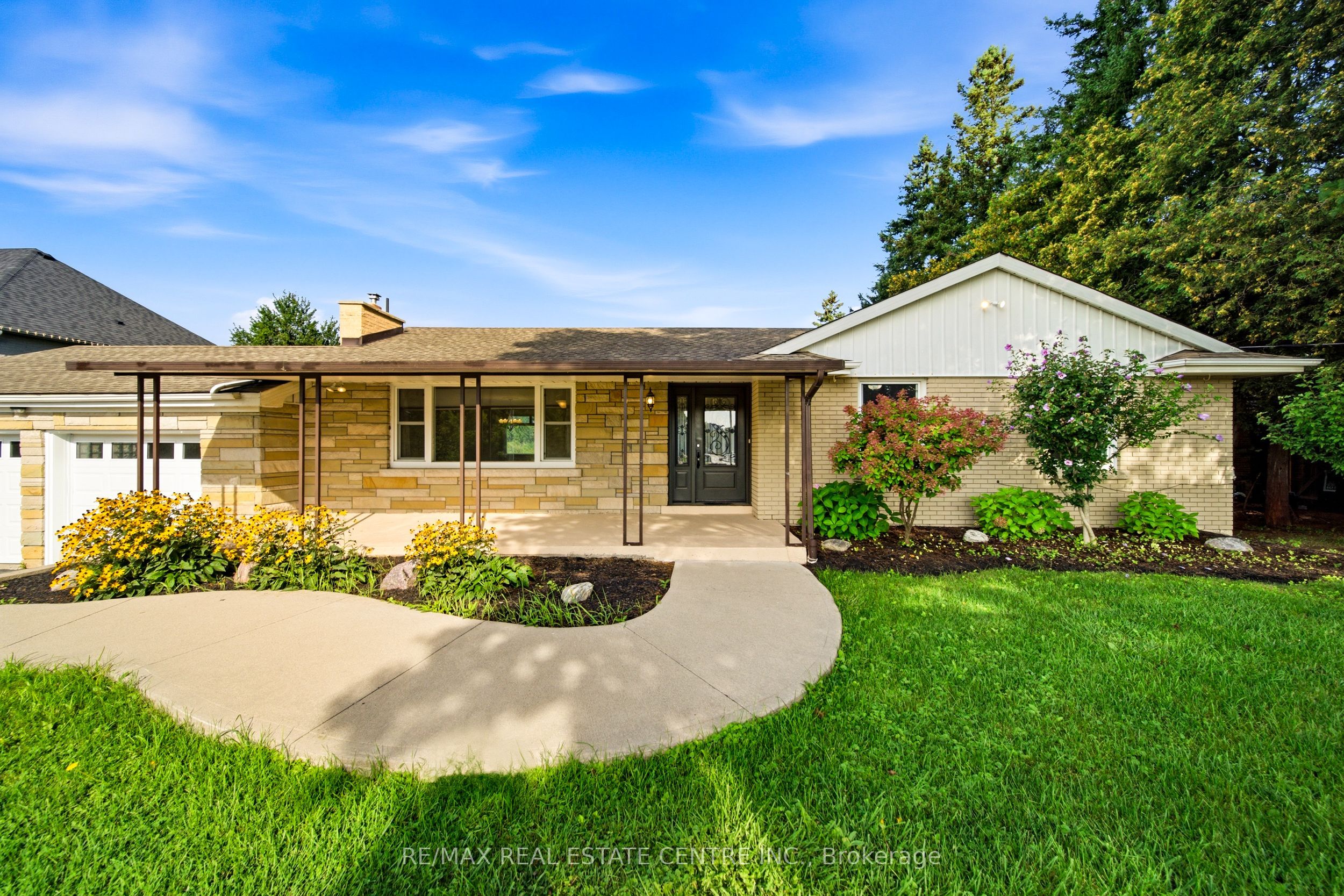 435 Parkside Drive, Hamilton, ON L8B 0Y6 photo 4