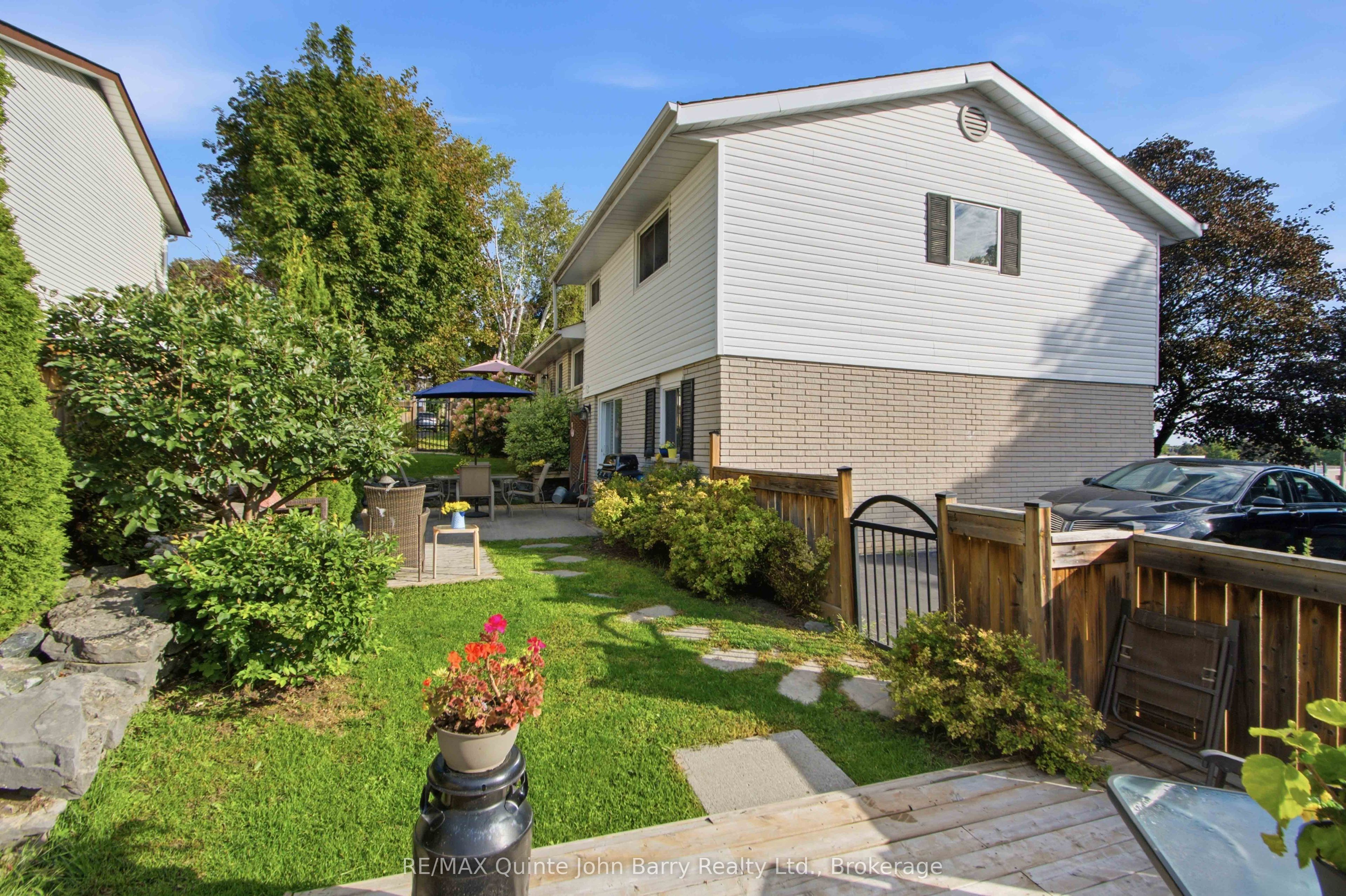 1 Parkside Drive, Quinte West, ON K8V 5L6 photo 3