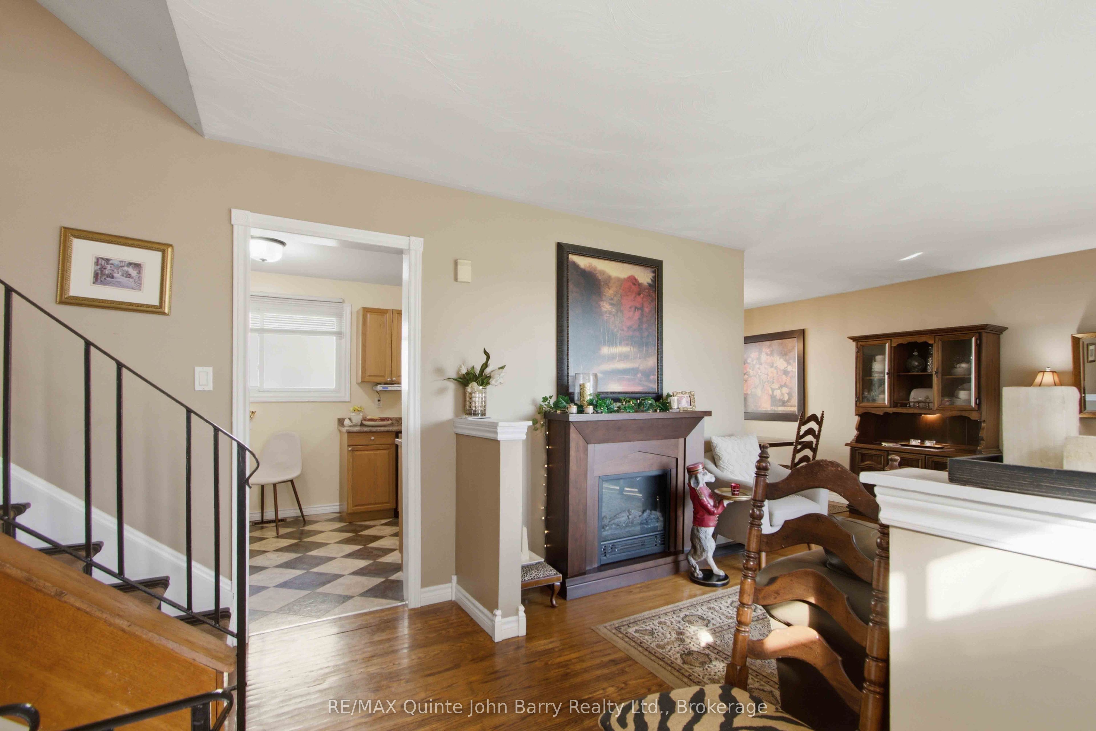 1 Parkside Drive, Quinte West, ON K8V 5L6 photo 5
