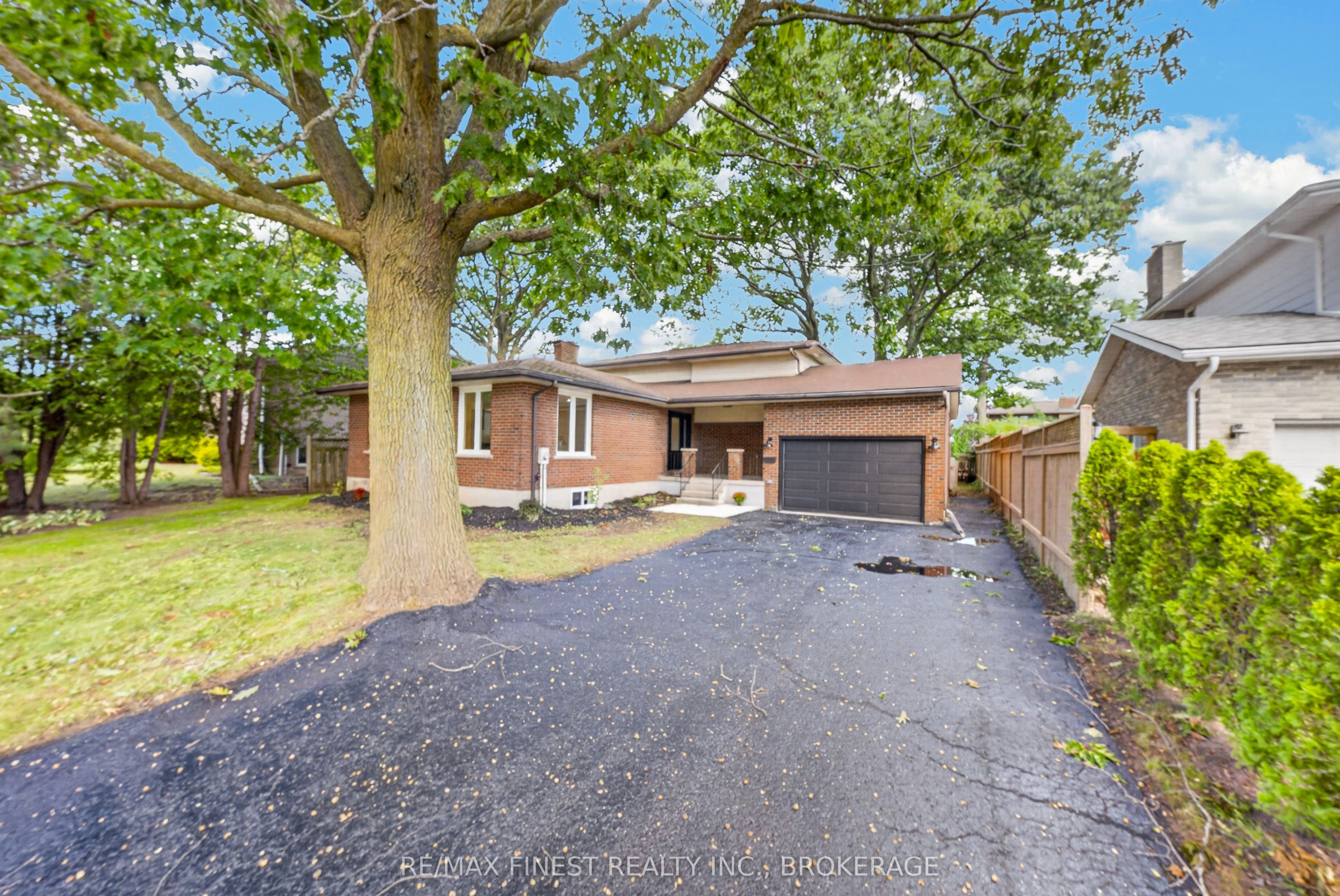 530 Roosevelt Drive, Kingston, ON K7M 4B1 photo 2