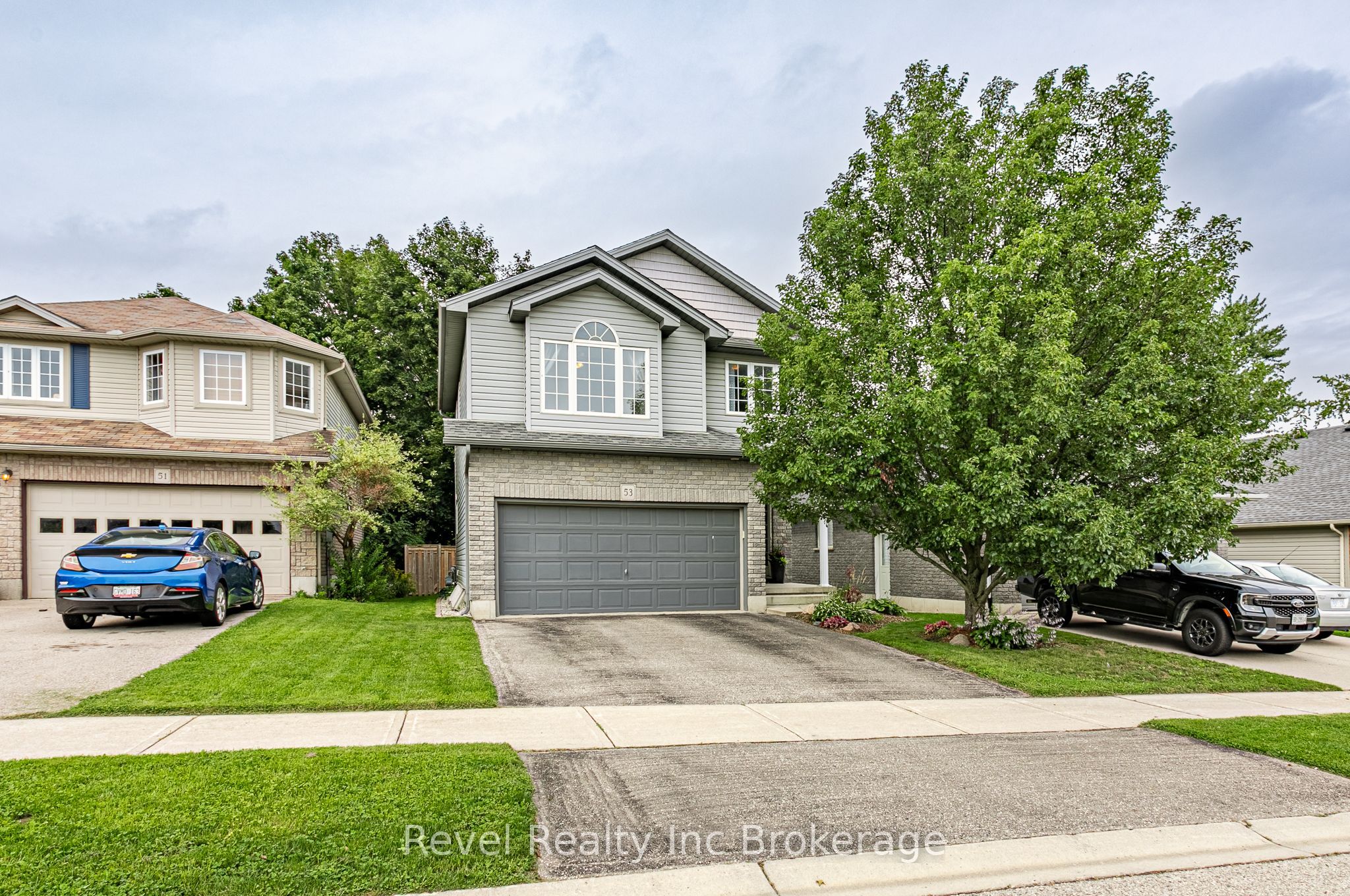 53 Kerr Crescent, Ingersoll, ON N5C 4H1 photo 2