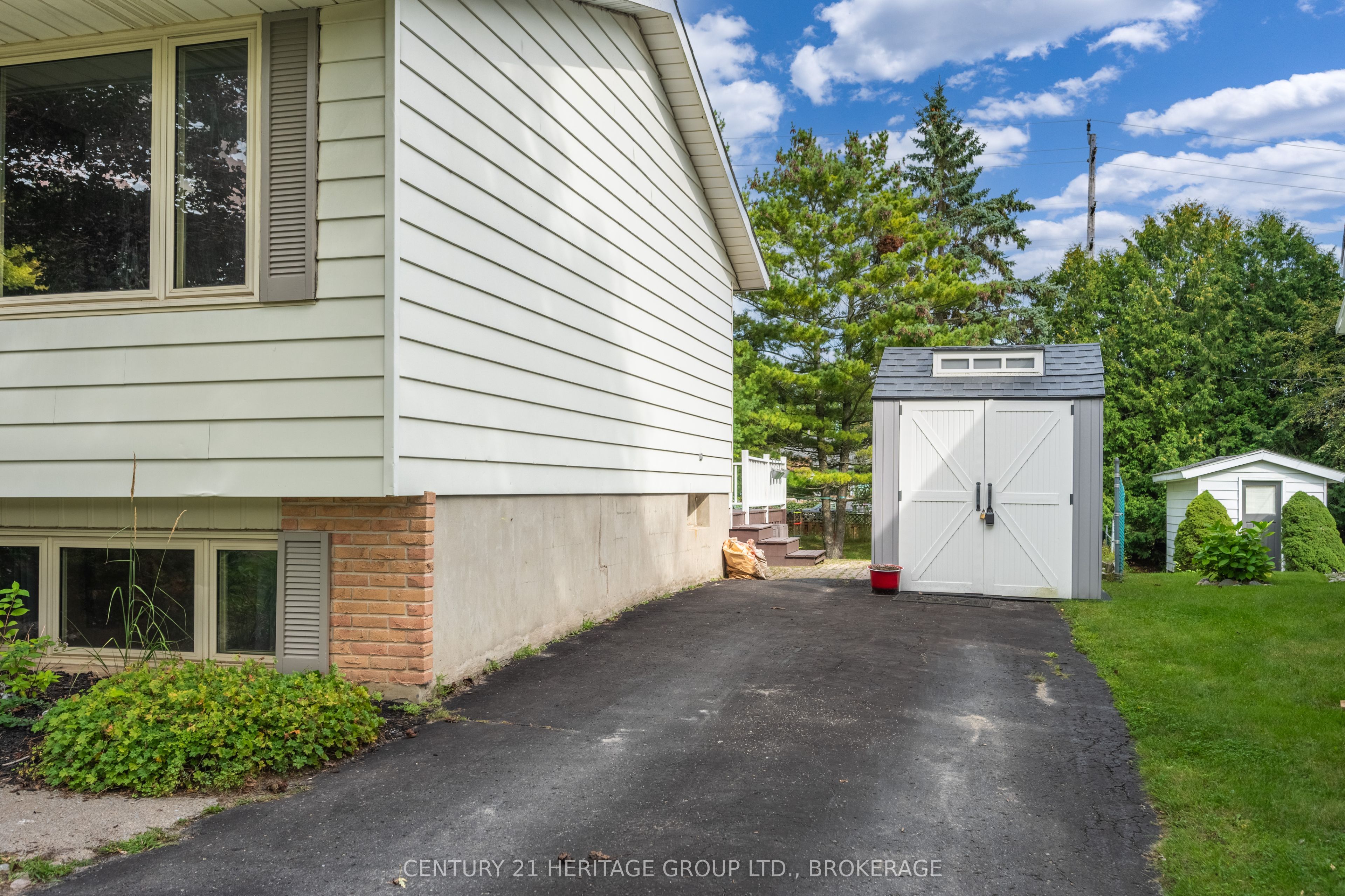912 Safari Drive, Kingston, ON K7M 6X5 photo 4