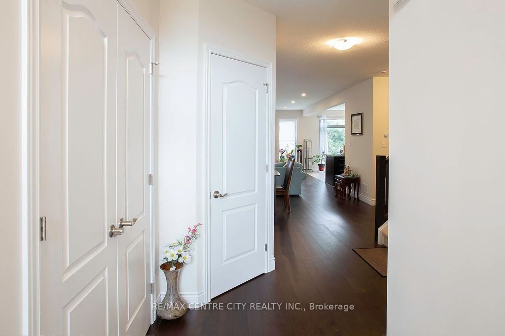 1586 Noah Bend, London North, ON N6G 0T2 photo 5