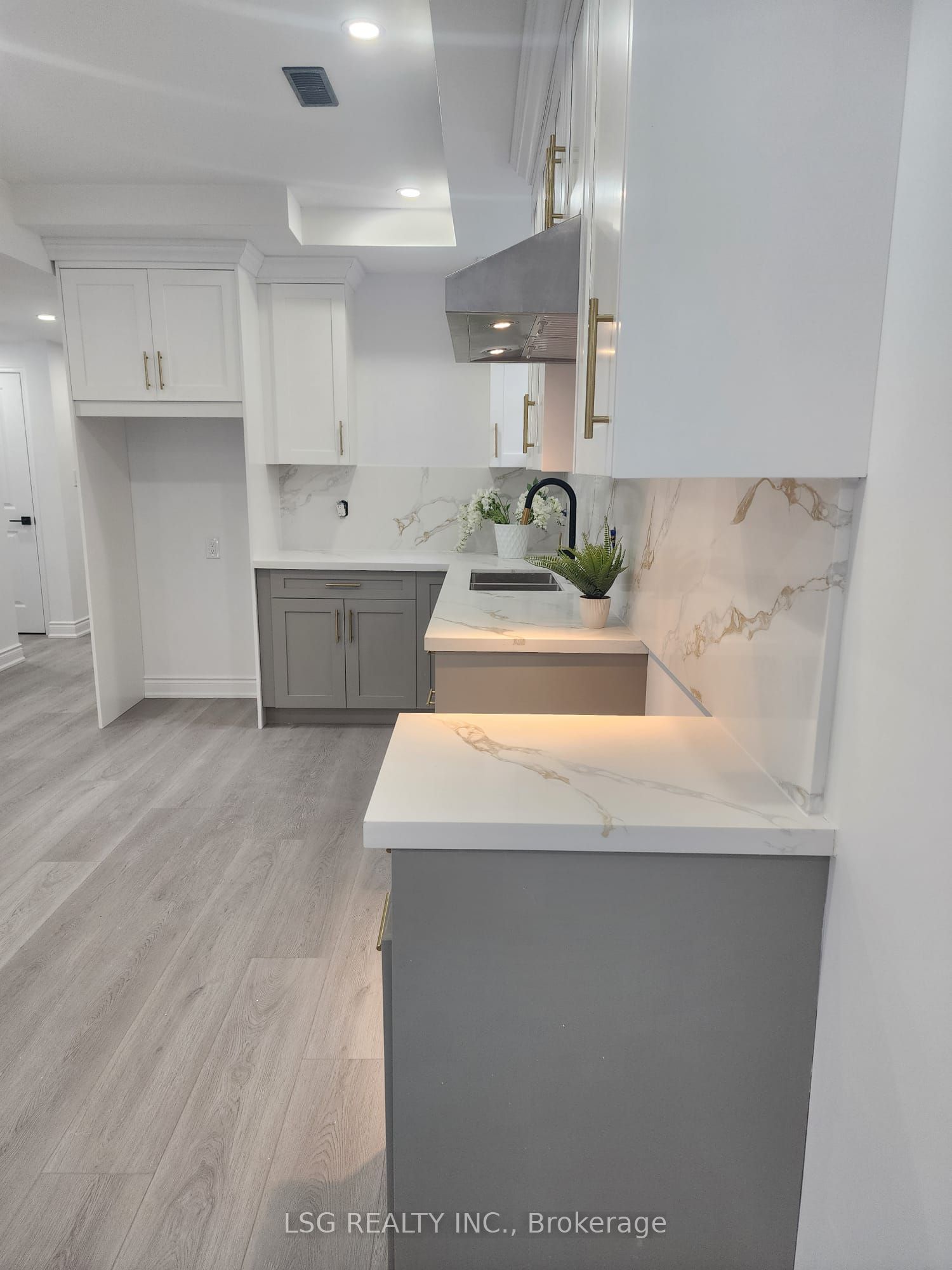 412 Fennell Avenue E Basement, Hamilton, ON L9A 1T9 photo 5