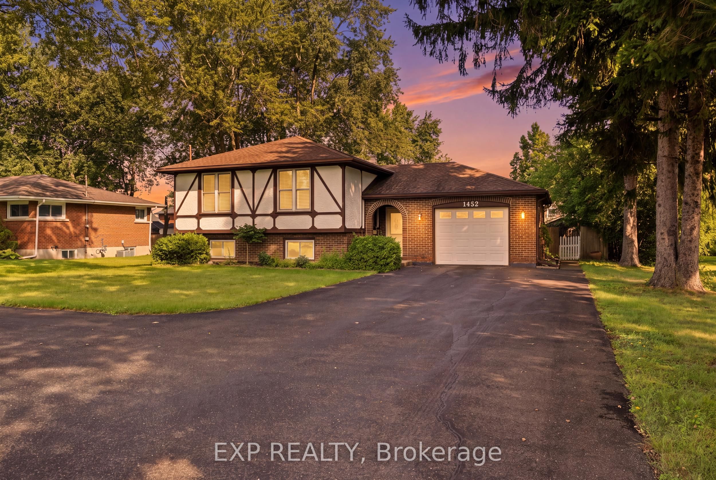 1452 Garrison Road, Fort Erie, ON L2A 1P6 photo 2