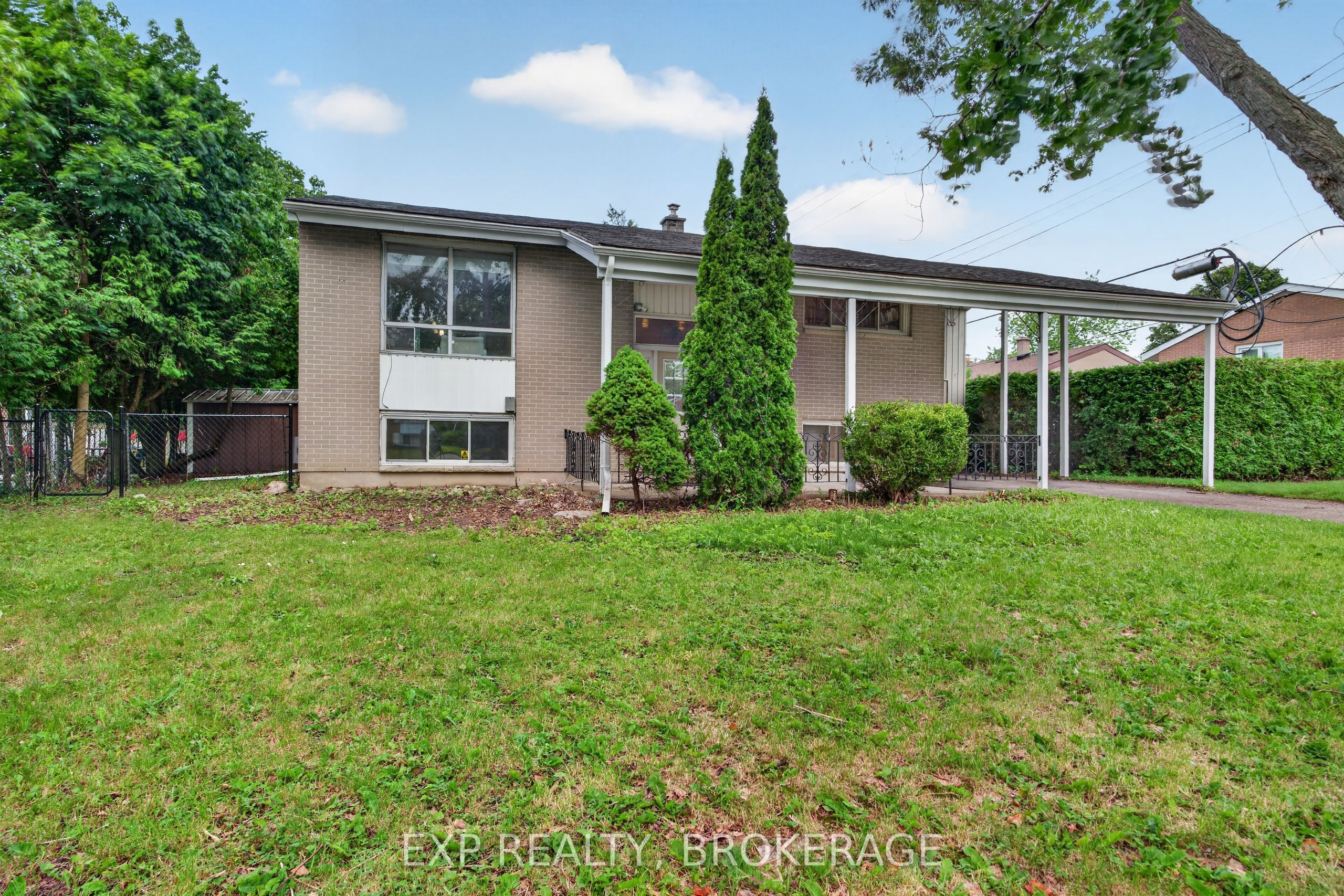 11 PEMBER Place, Kingston, ON K7M 2P8 photo 3
