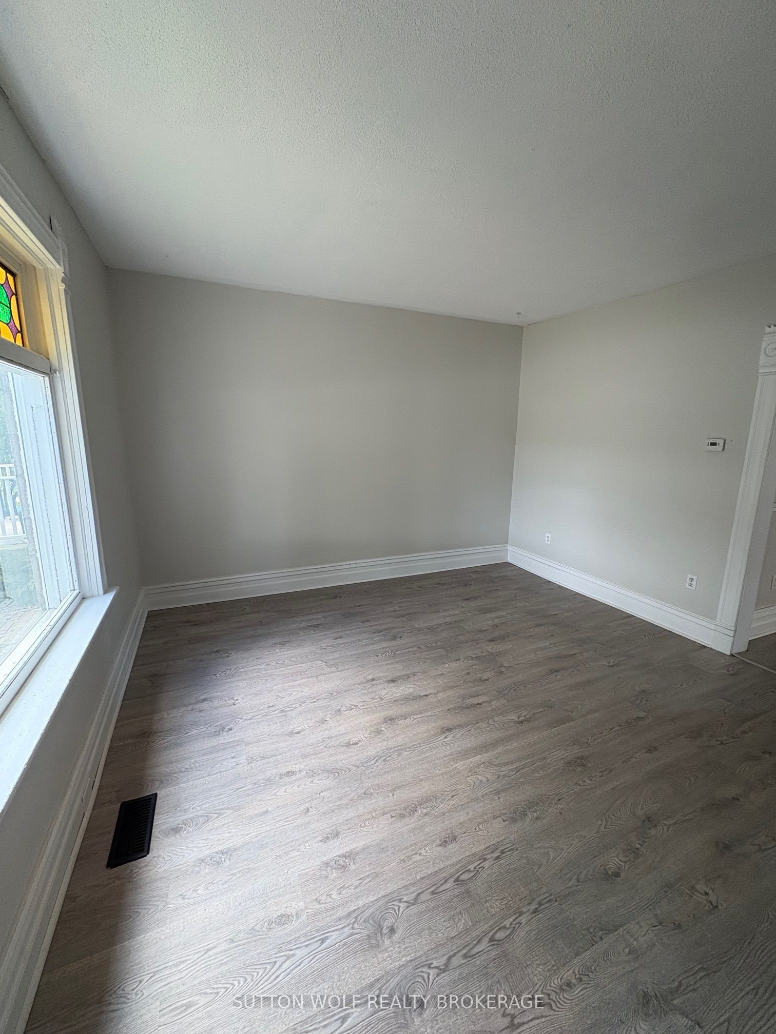 24 Colborne Street, Strathroy-Caradoc, ON N7G 2L9 photo 4