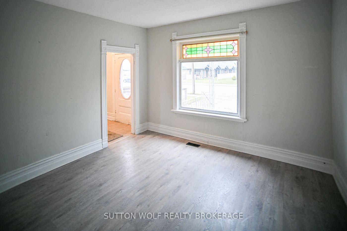 24 Colborne Street, Strathroy-Caradoc, ON N7G 2L9 photo 5