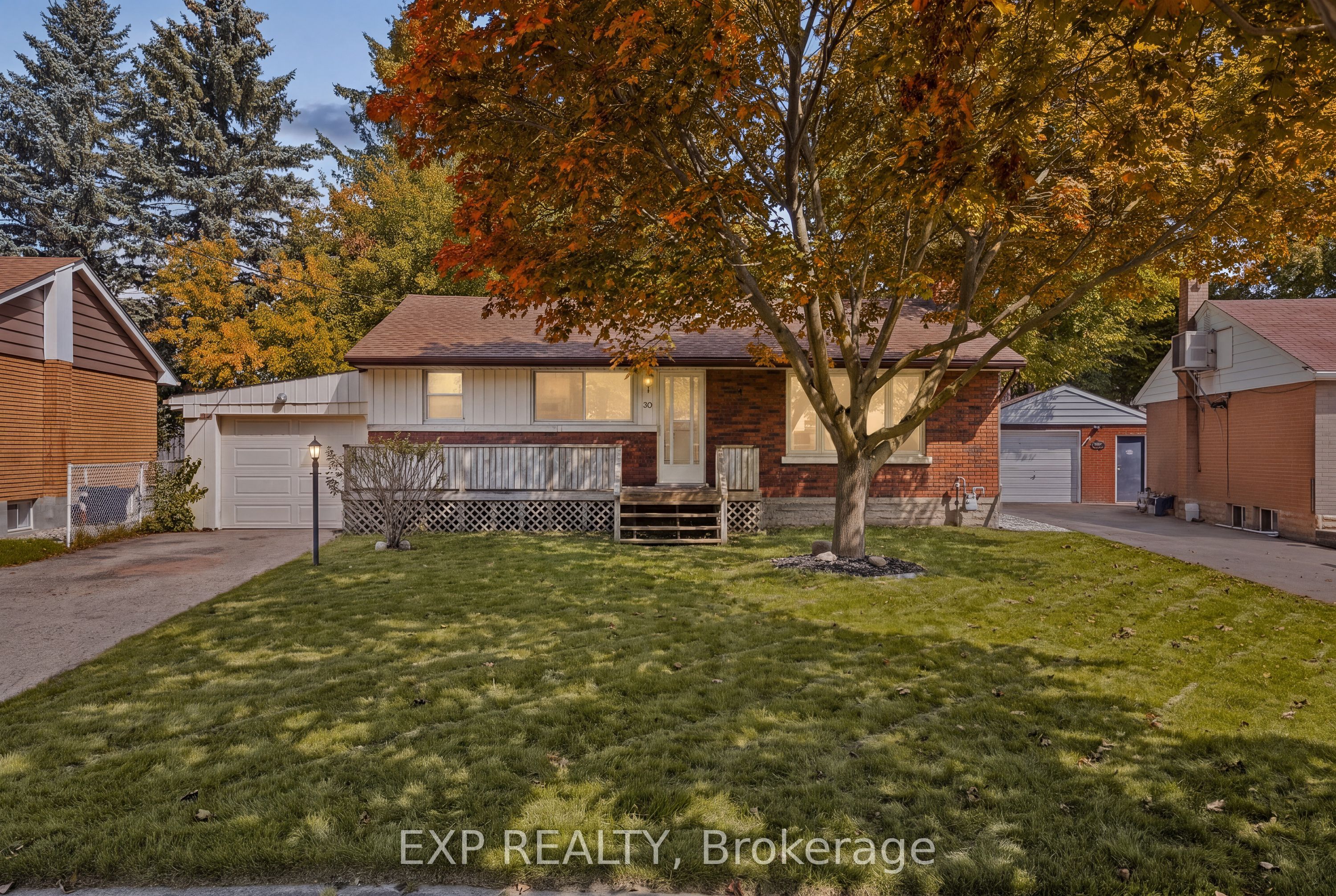 30 Gerard Avenue, Kitchener, ON N2C 2A1