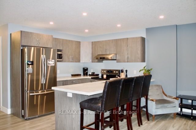 498 Lampman Place, Woodstock, ON N4S 8L6 photo 4