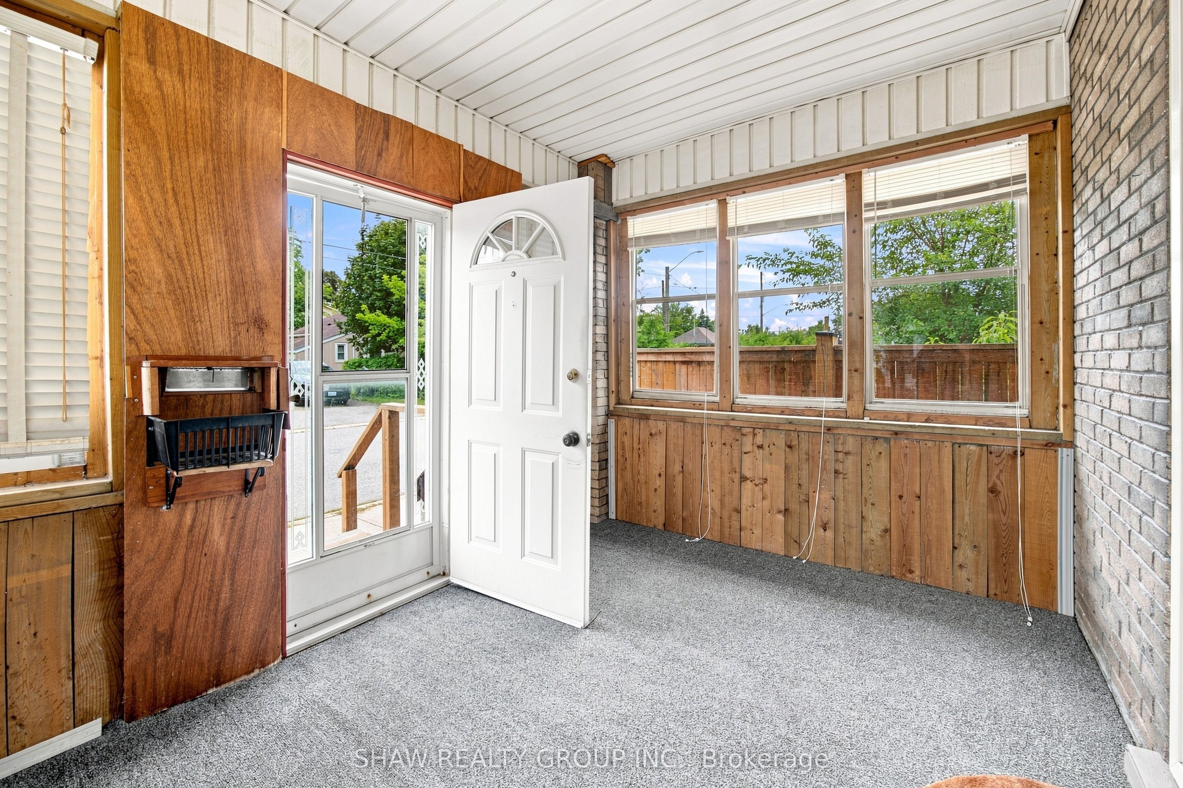 26 Maitland Street, Brantford, ON N3S 6K8 photo 3