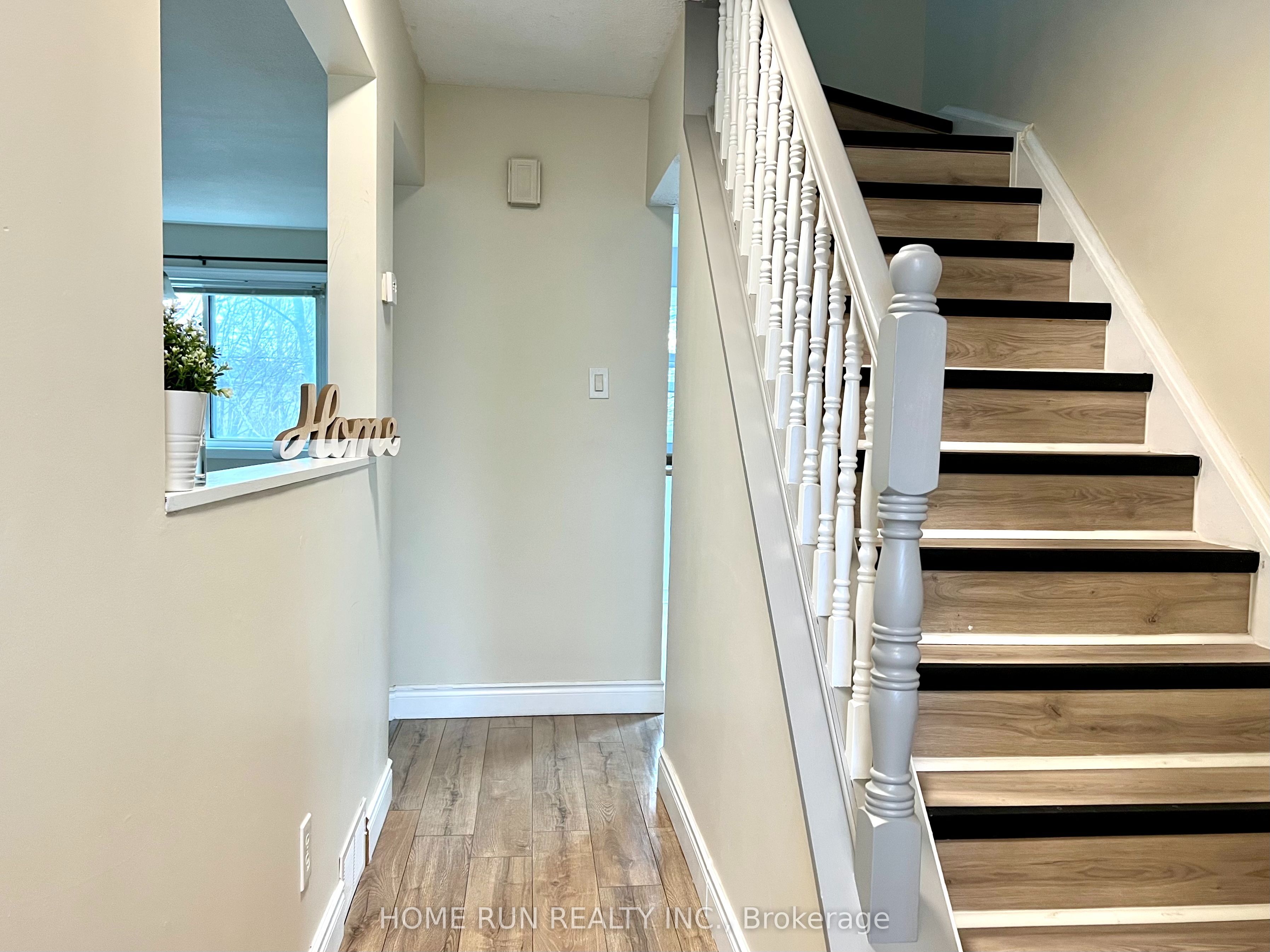 159 Pheasant Run Drive, Barrhaven, ON K2J 2R1 photo 4
