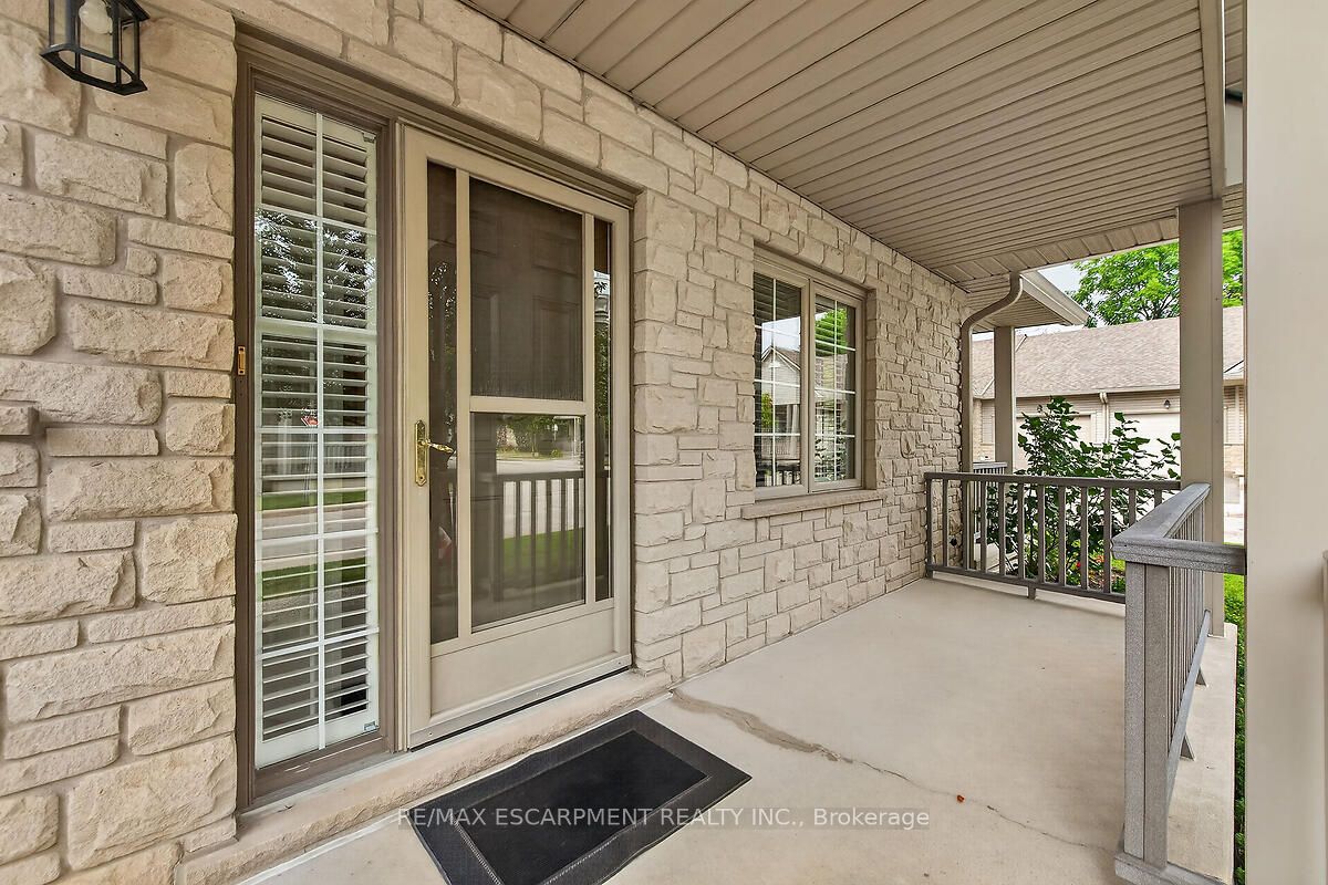 34 Southbrook Drive 23, Hamilton, ON L0R 1C0 photo 4