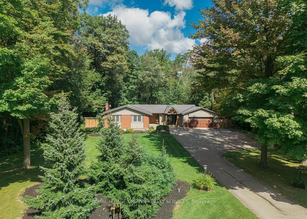 1376 Cedar Creek Crescent, North Dumfries, ON N1R 5S5