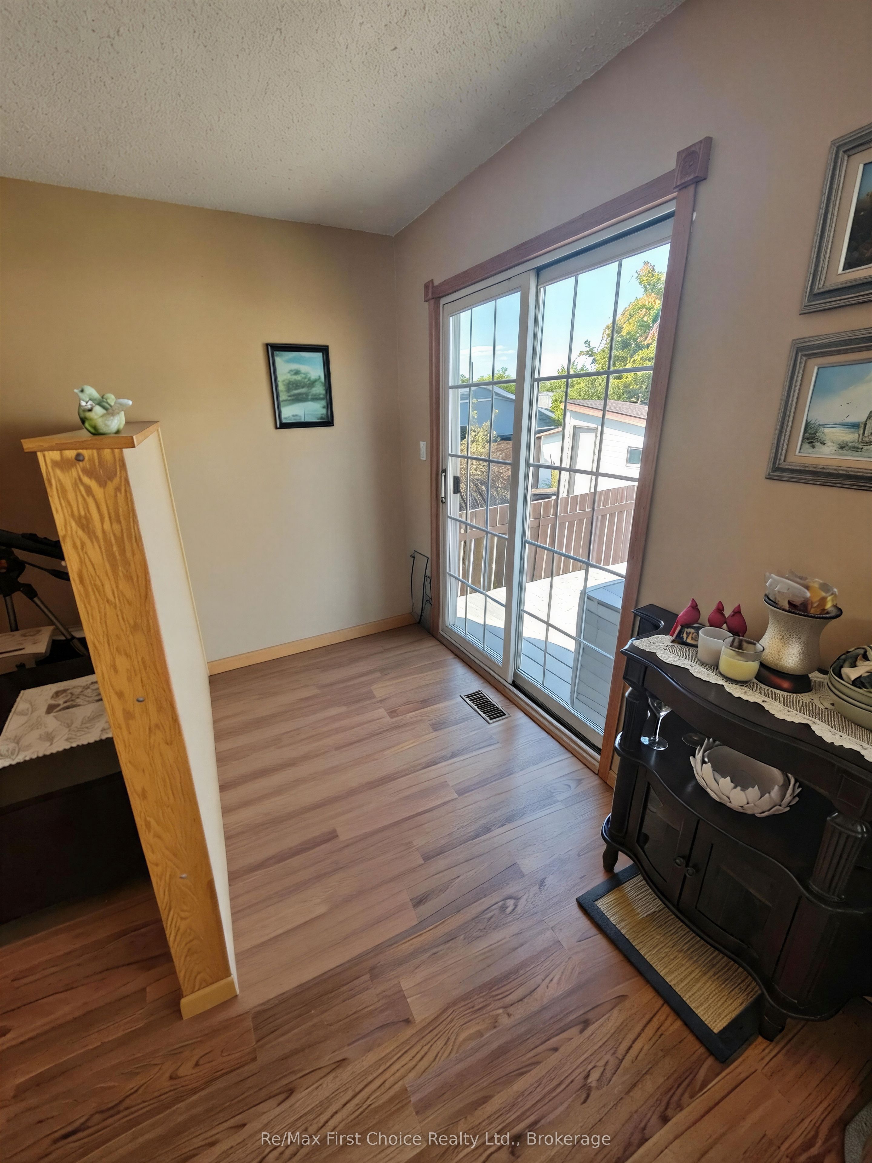 248 Third Street E, Fort Frances, ON P9A 1P8 photo 4
