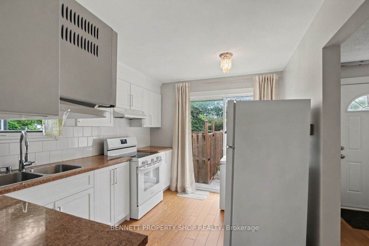 837 Eastvale Drive 1, Beacon Hill North - South and Area, ON K1J 7T5 photo 5