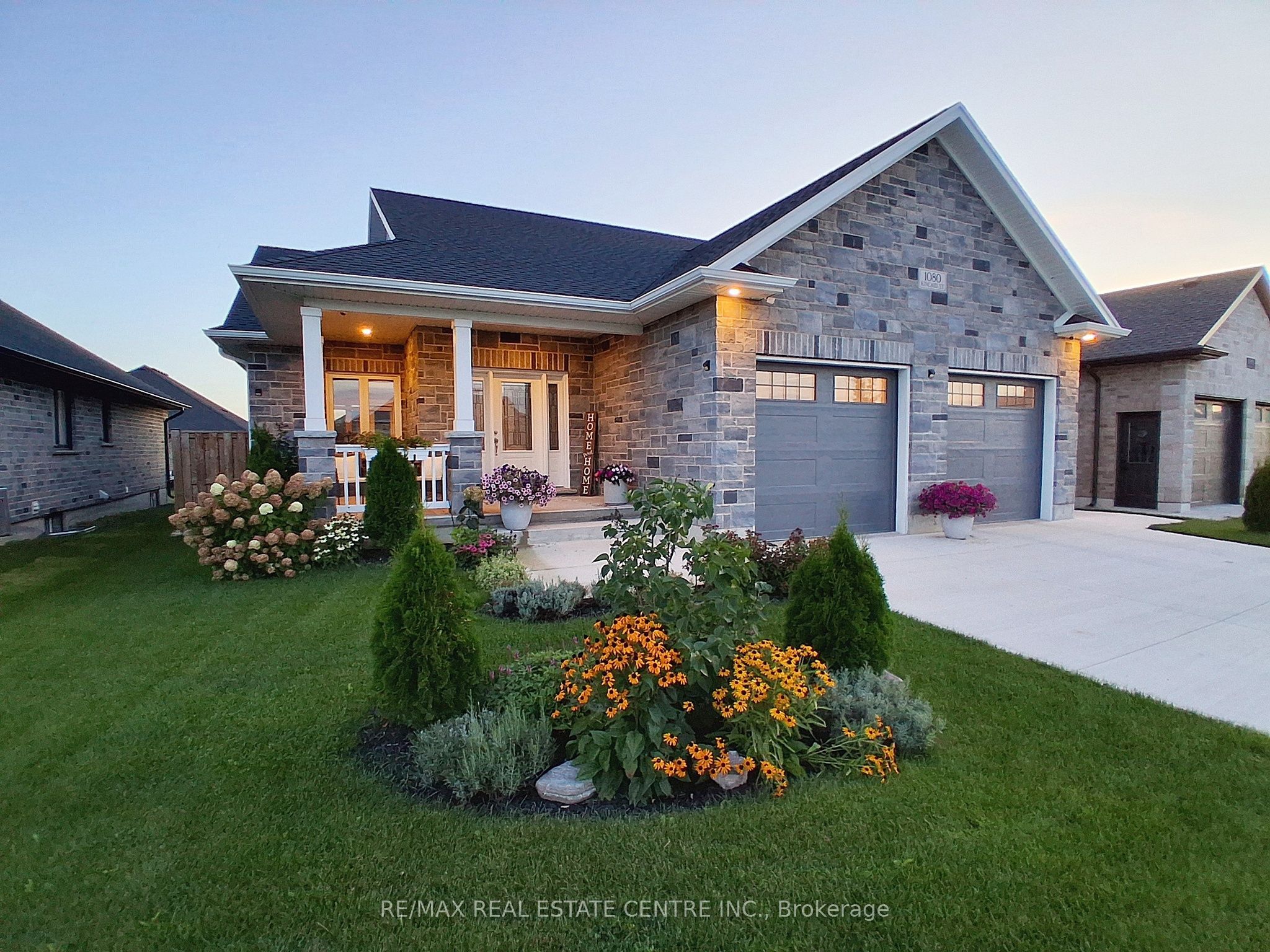 1080 Kincaid Street W, North Perth, ON N4W 0J8 photo 2
