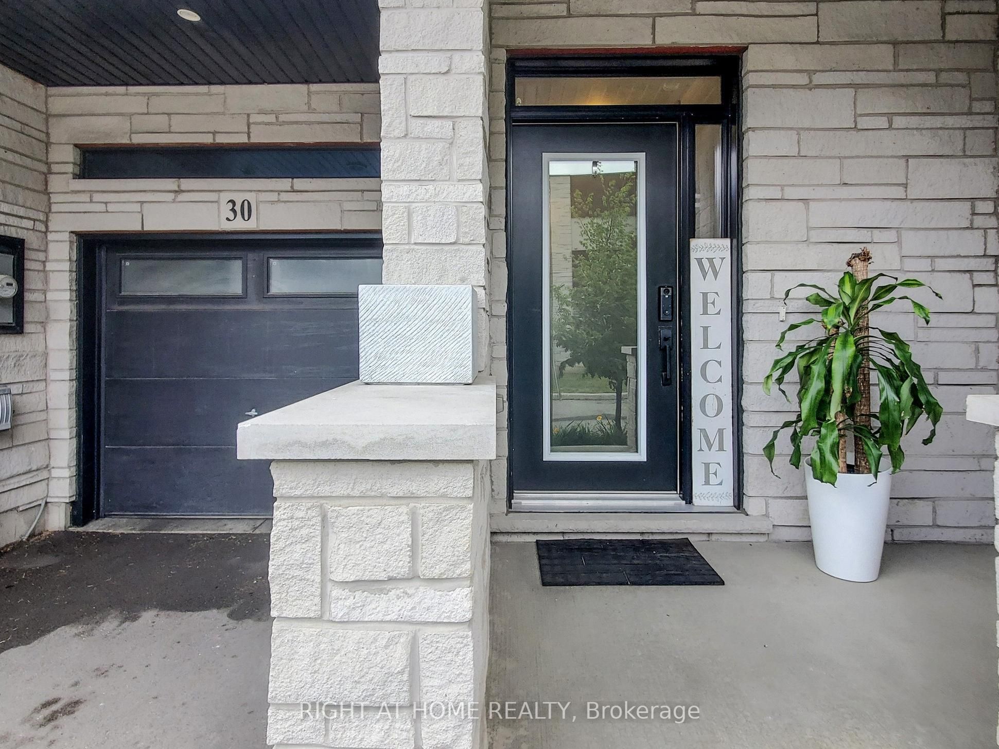 35 Midhurst Heights 30, Hamilton, ON L8J 0K9 photo 4