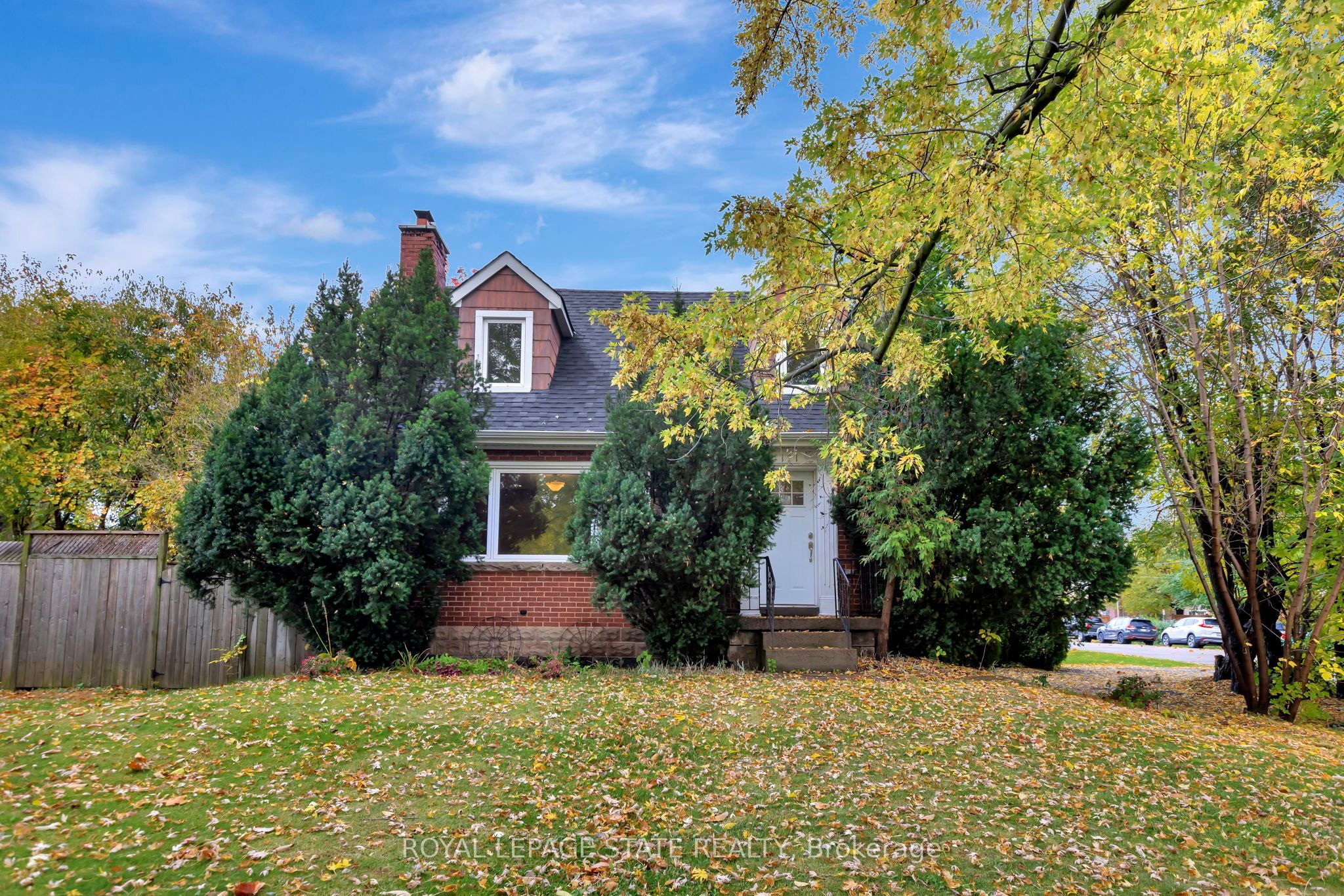 121 King Street E, Hamilton, ON L8G 1L2