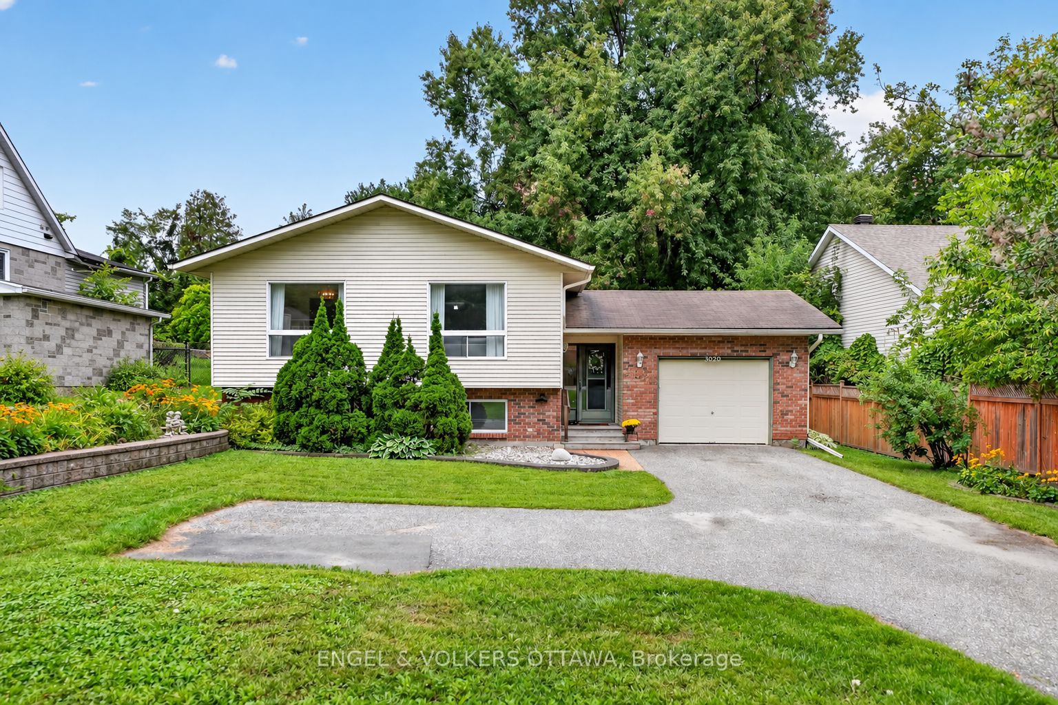 3620 Albion Road S, Blossom Park - Airport and Area, ON K1T 1A3