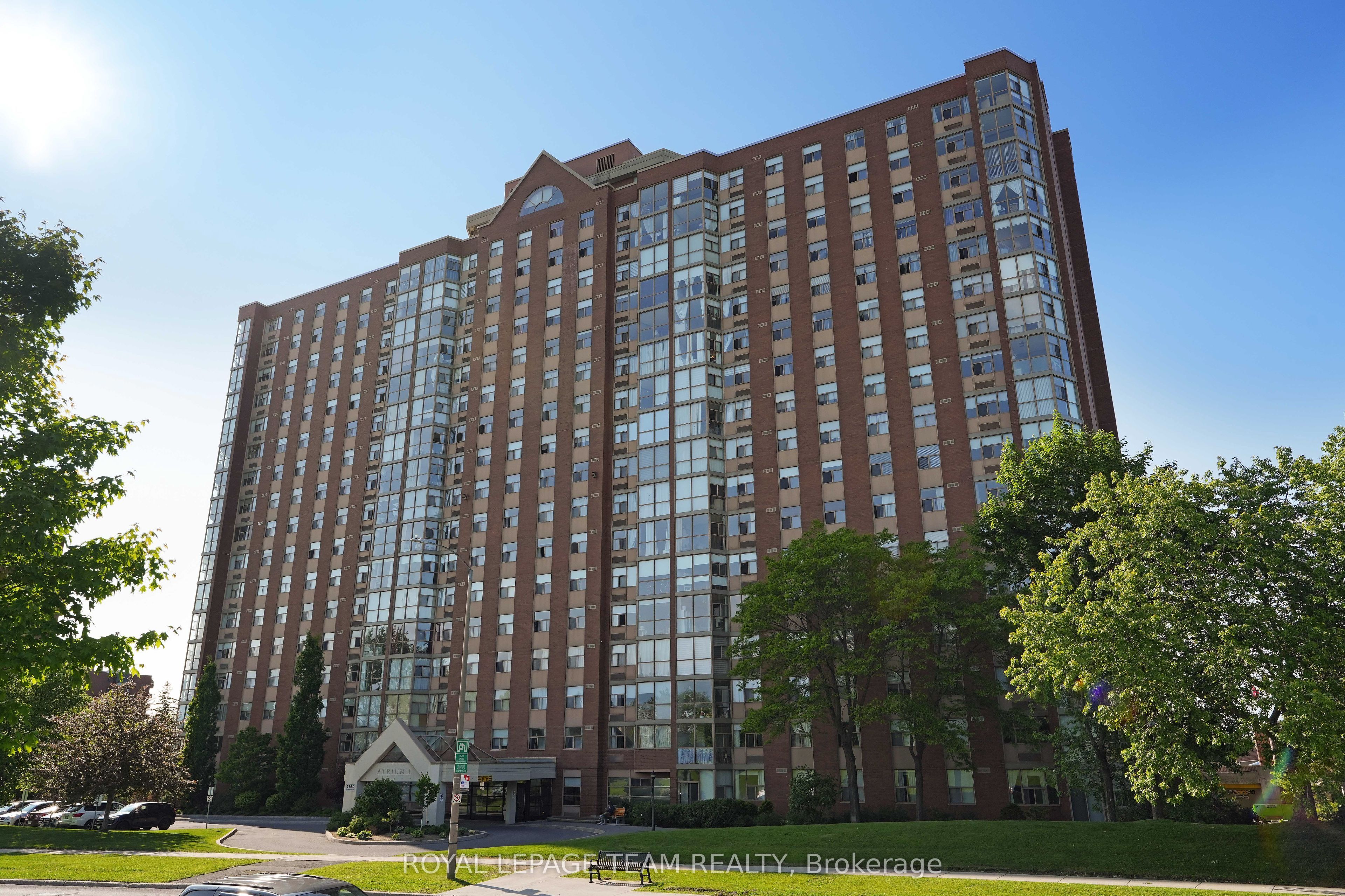 2760 Carousel Crescent 507, Blossom Park - Airport and Area, ON K1T 2N4 photo 4