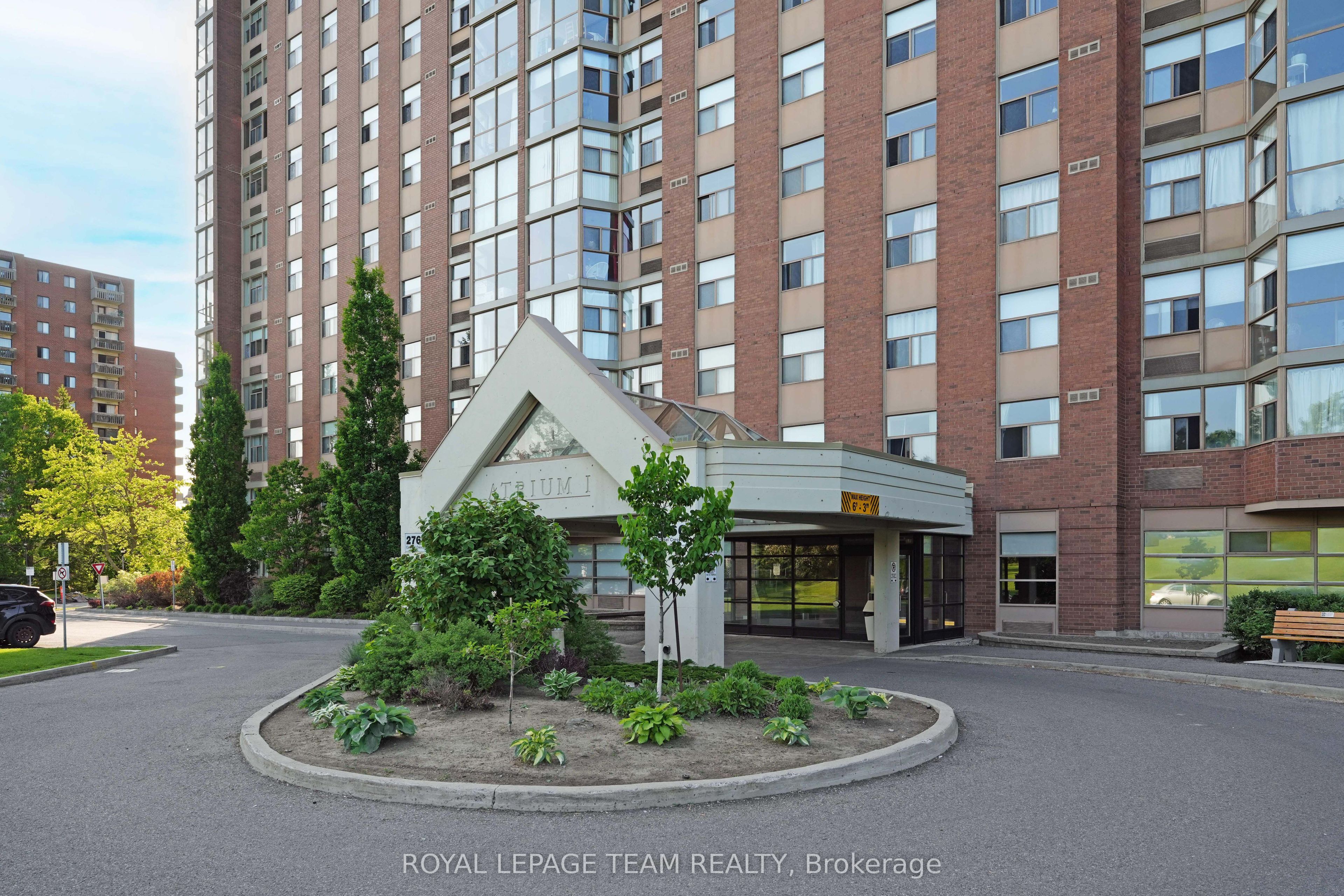 2760 Carousel Crescent 507, Blossom Park - Airport and Area, ON K1T 2N4 photo 5