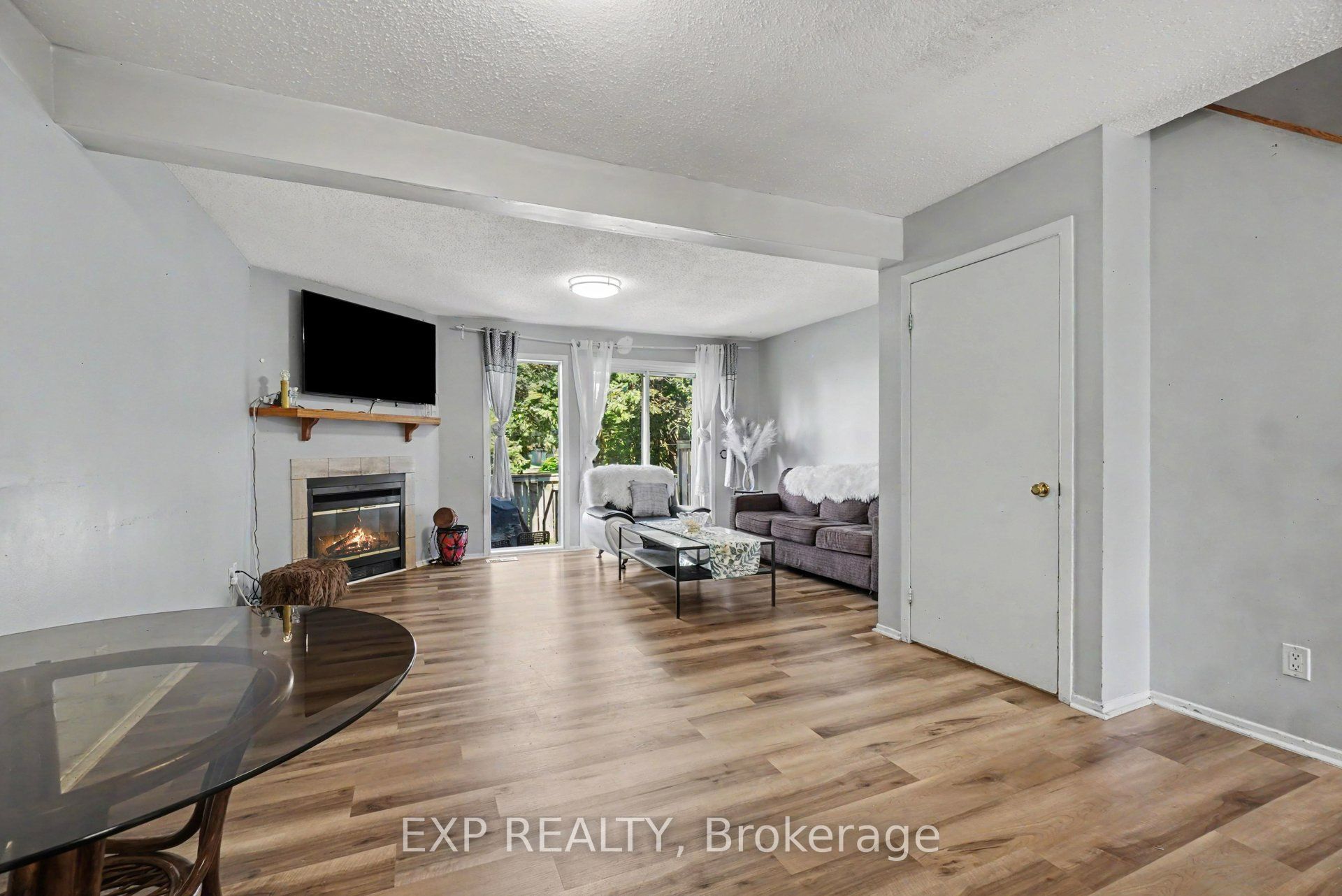 9 Paddington Private, Hunt Club - South Keys and Area, ON K1V 0S6 photo 3