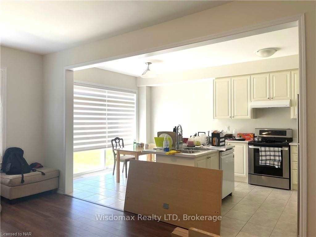 13 Beatty Avenue, Thorold, ON L3C 0H4 photo 2