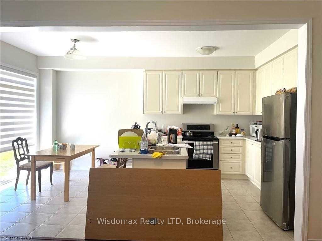 13 Beatty Avenue, Thorold, ON L3C 0H4 photo 4