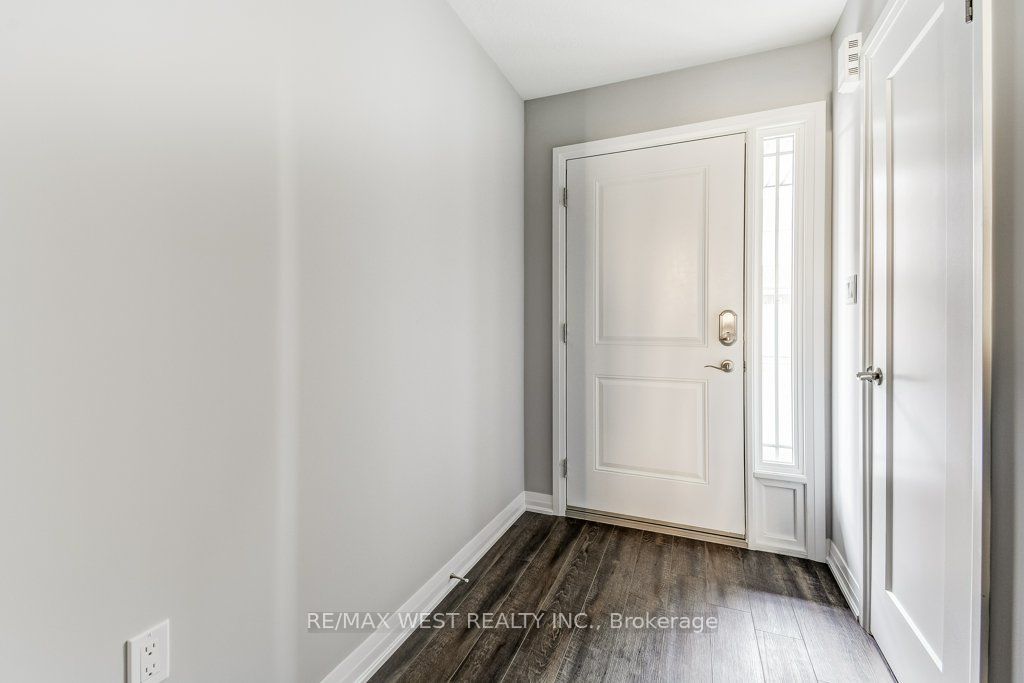 4 Glade Lane, Hamilton, ON L0R 1P0 photo 3